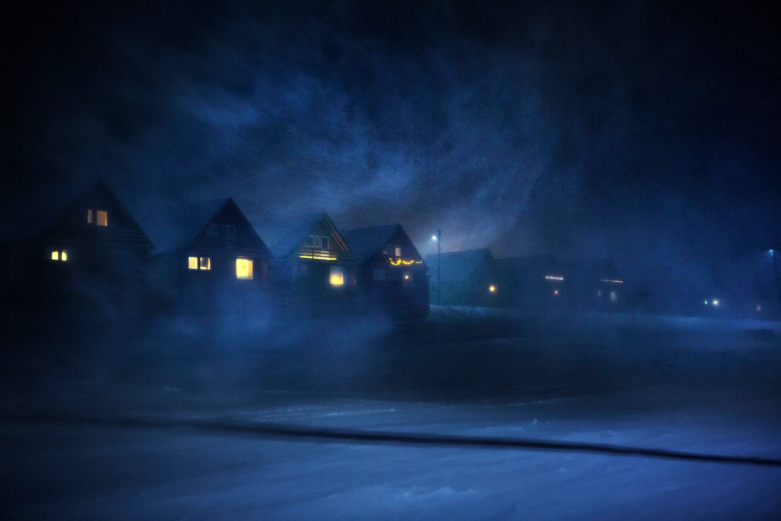 © Axelle de Russé - Snowstorm on Longyeaybyen. November 2018, 2 pm.