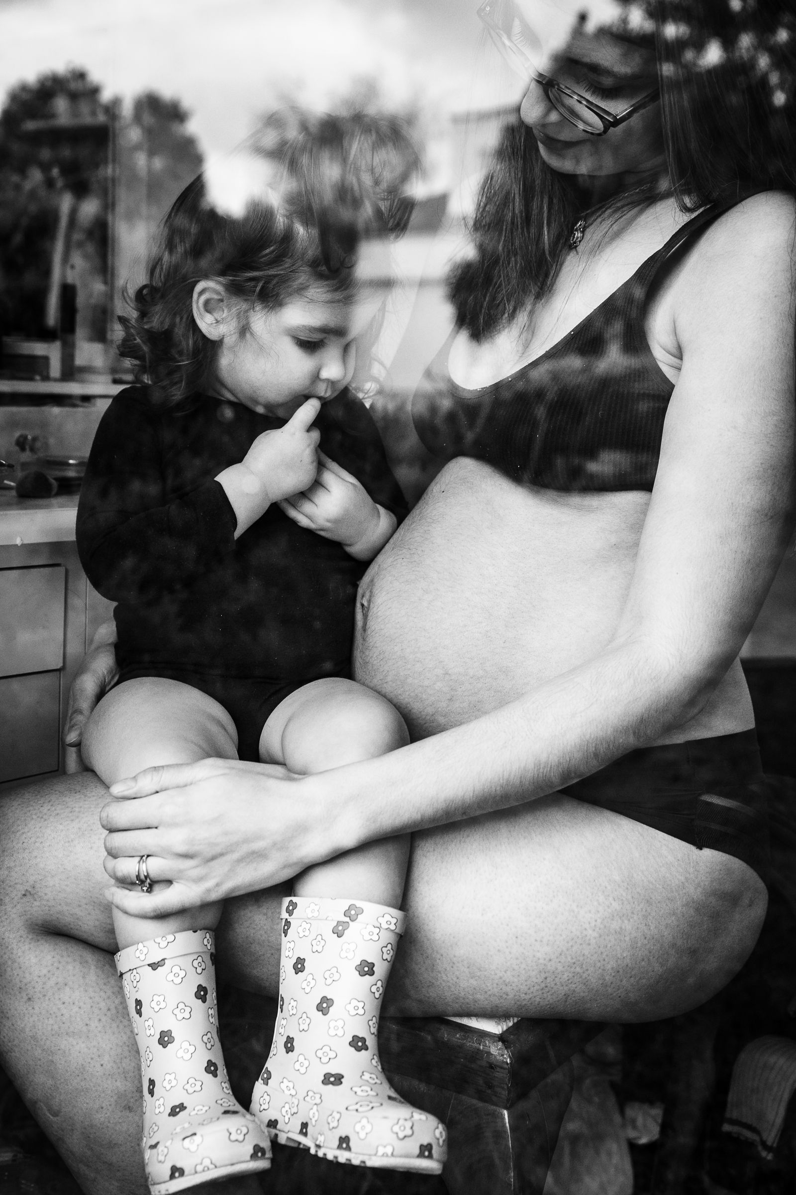 © Chrystal Heffernan - Image from the Framed behind closed doors photography project