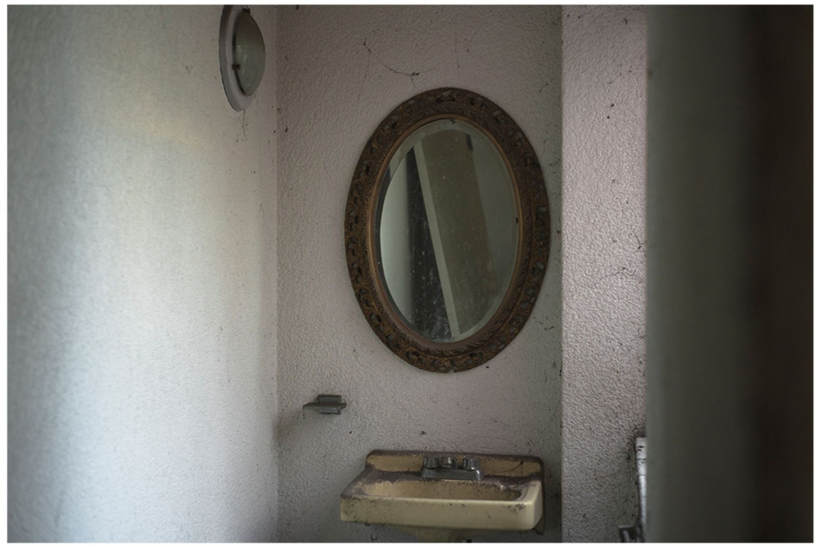 © Karla Guerrero - Image from the Diario de ausencias photography project