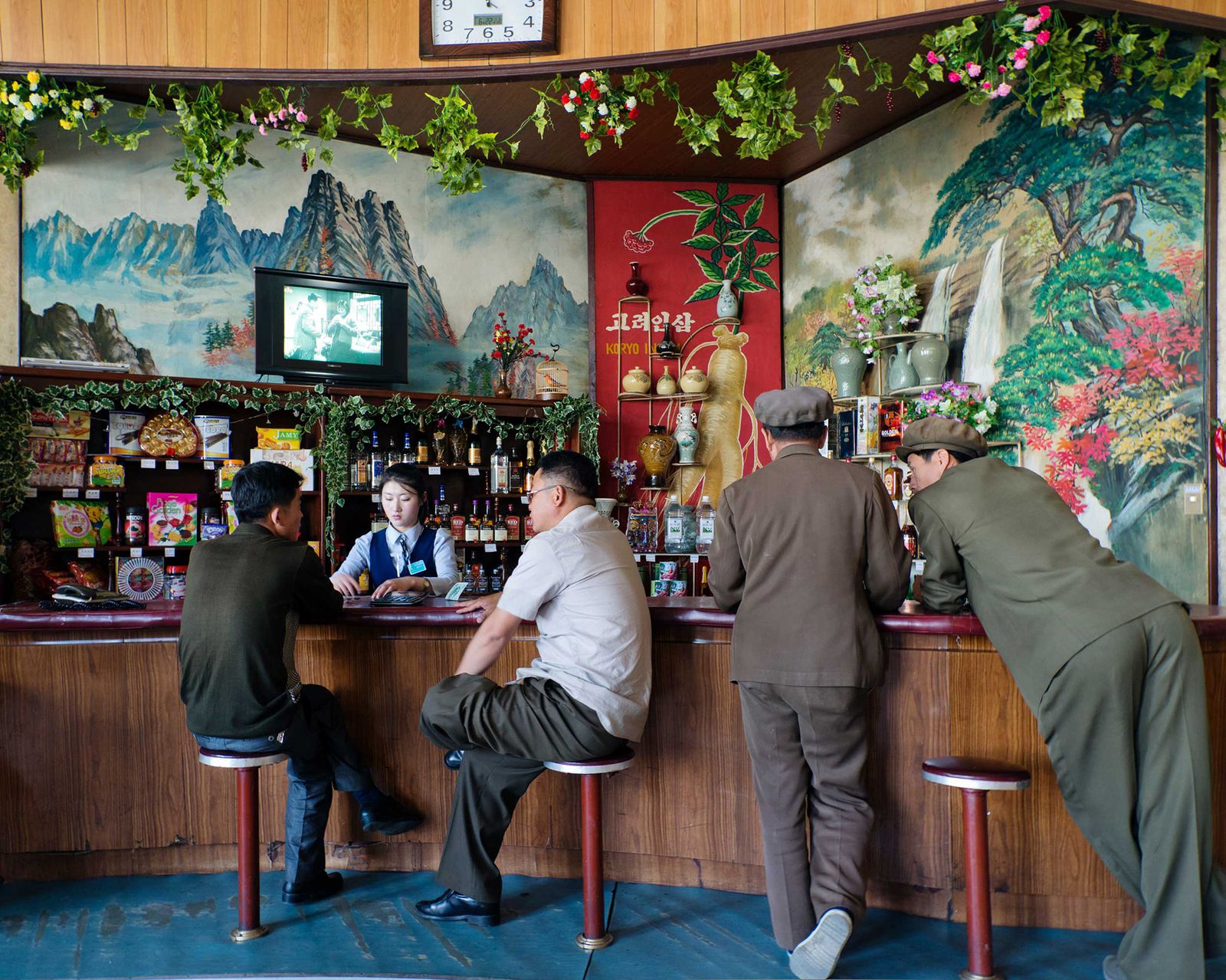© Lee Grant - The Seaman's Club in Chongjin, North Korea, 2014