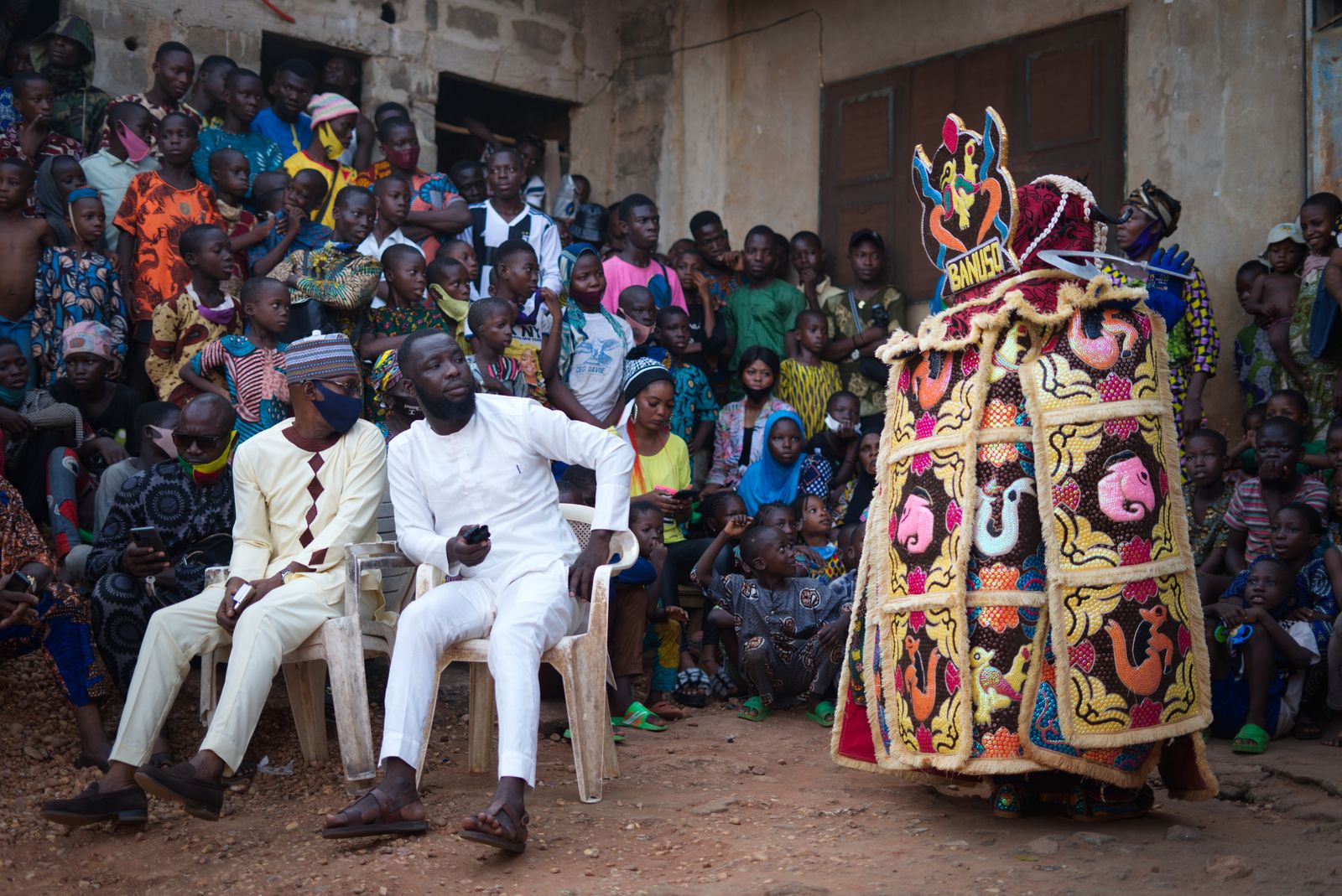 © Paola Chapdelaine - A revenant is speaking to atteendants of the ceremony.