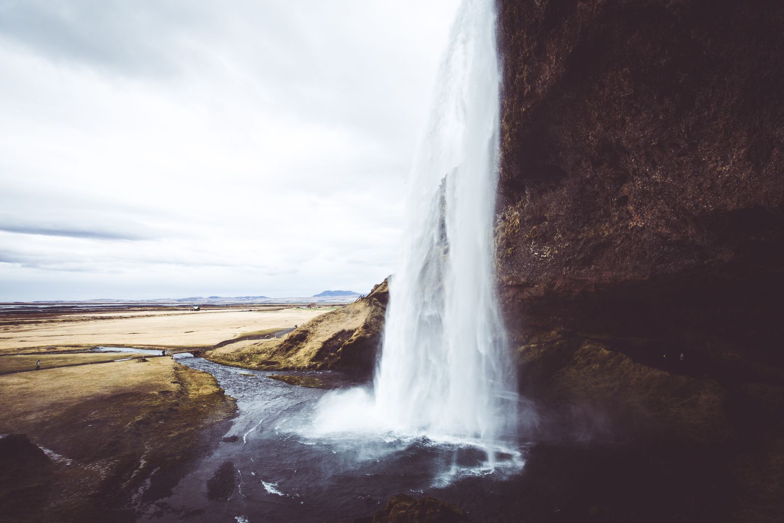 © Claudia Cuomo - Image from the The Ring - 2451 km of Iceland photography project