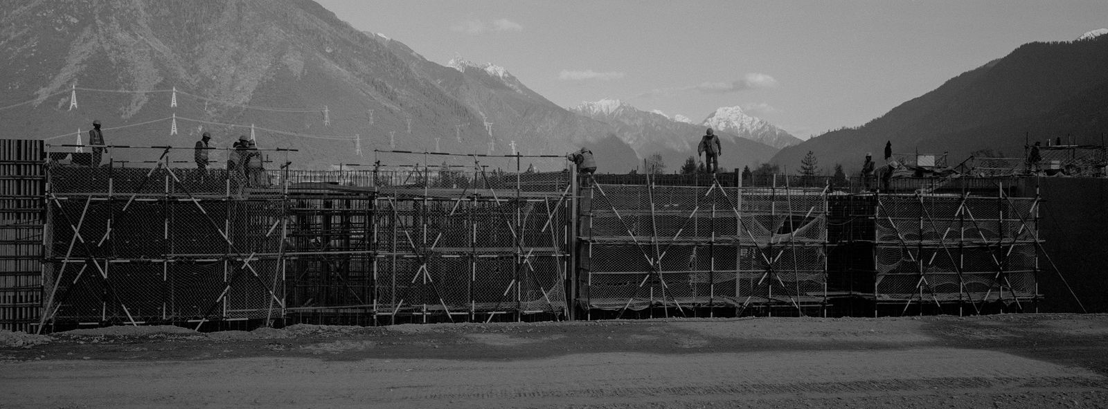 © Hao Wu - “The Construction Site”. Linzi, Tibet, China. 2023.