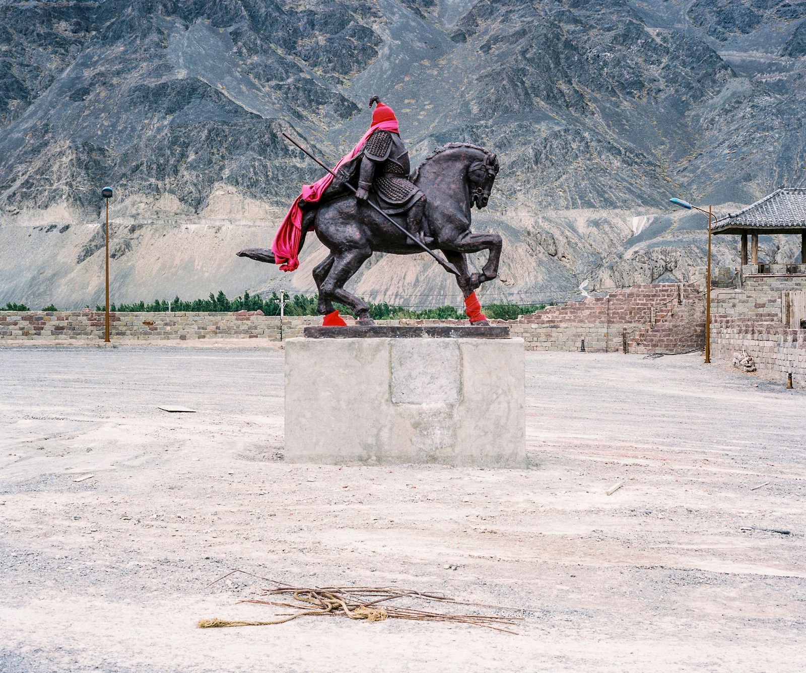 © Patrick Wack - June 2016. Xinjiang province, China. Blindfolded statue of a Kazakh warrior on the road from Turpan back to Urumqi.