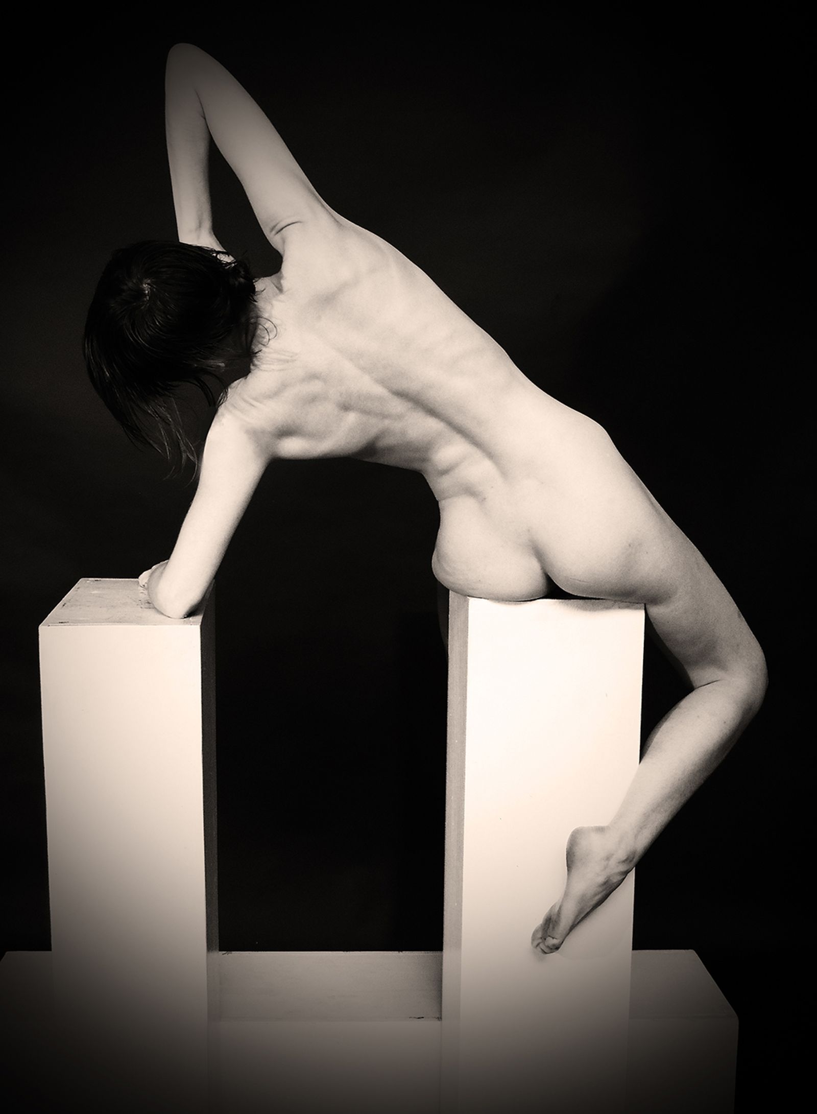 © Frederic Crist - Image from the Pedestal Series photography project