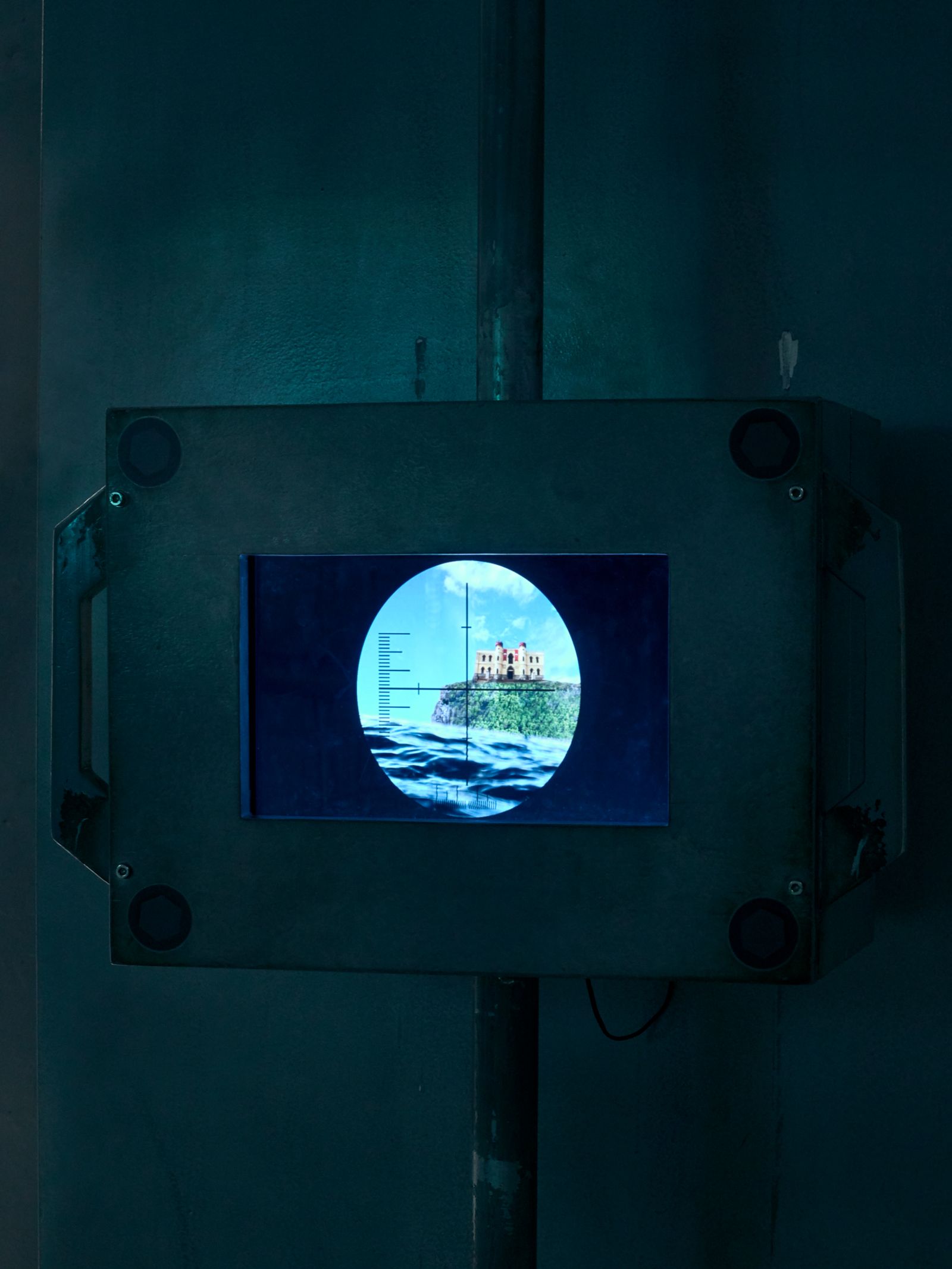 © Joel Jimenez - Simulation of a submarine periscope with an animated display showcasing the Children’s Museum of Costa Rica on an island.