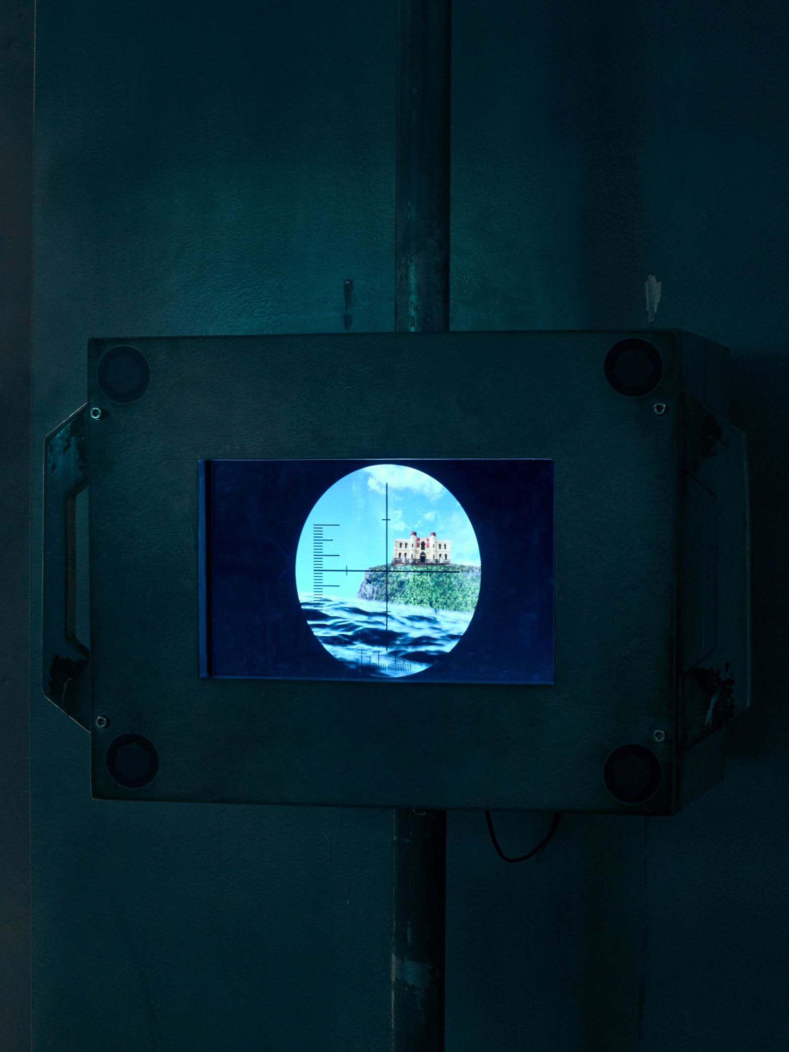 © Joel Jimenez - Submarine periscope replica showing an animation of the Children's Museum of Costa Rica on an island.