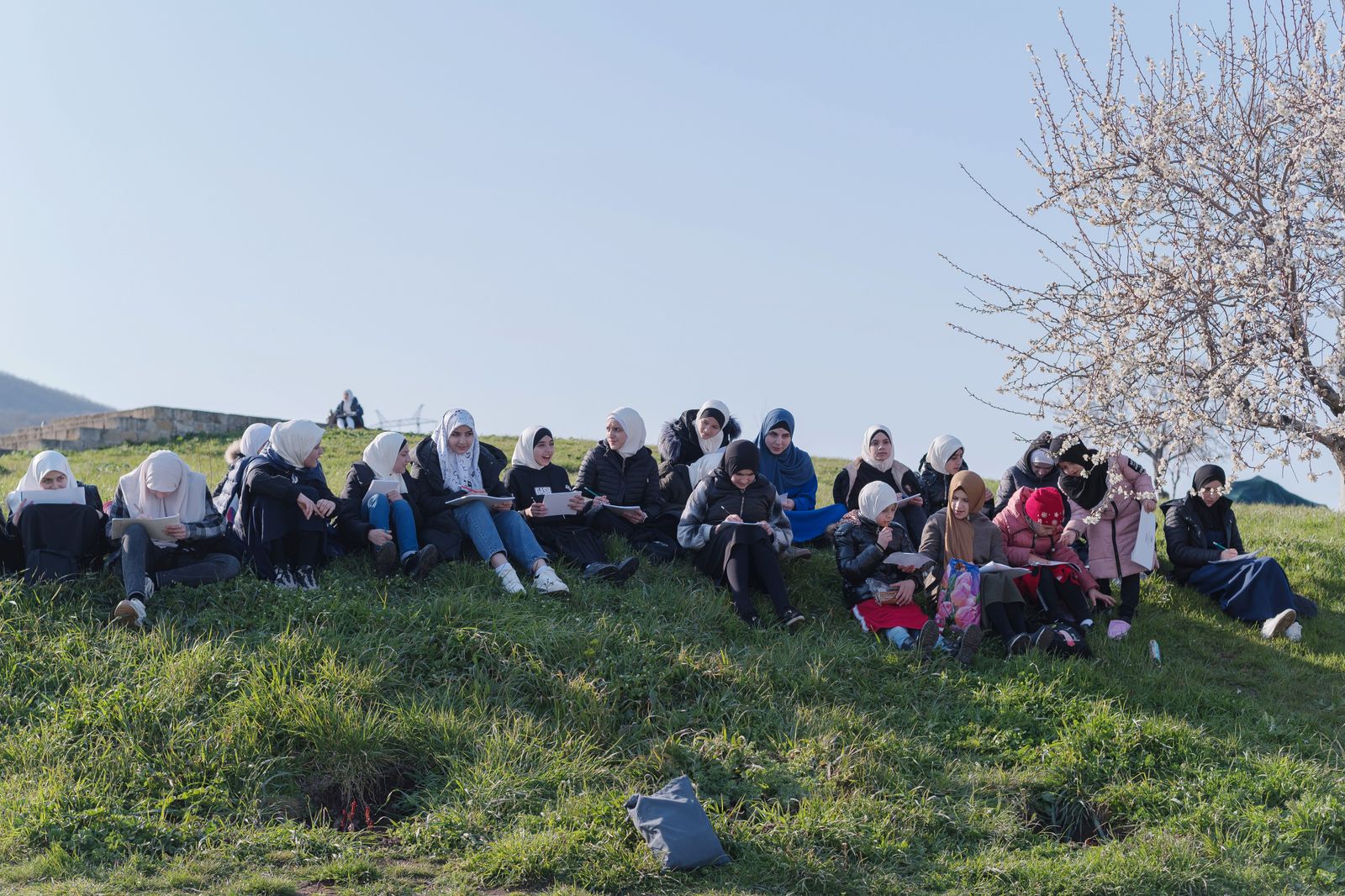 © Gadjieva Madina - Girls from the Manaskent madrasah drawing after a walk near Naryn-Kala citadel. Derbent, March 2022.