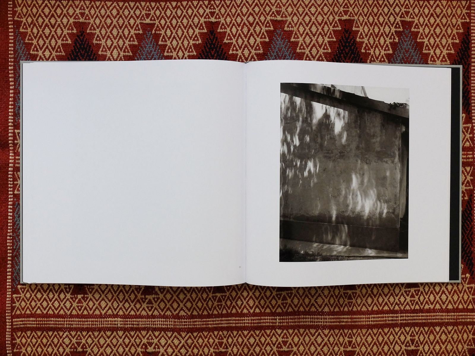© Leporello Books - Image from the LUNARIO, 1968-1999 by Guido Guidi photography project