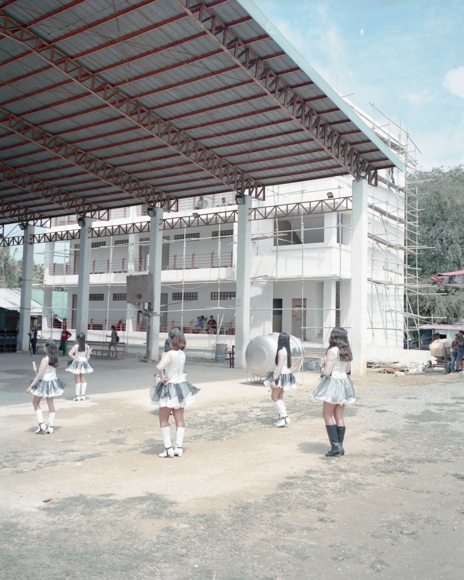 © Sina Niemeyer - Image from the The many wives of Mr. _ photography project