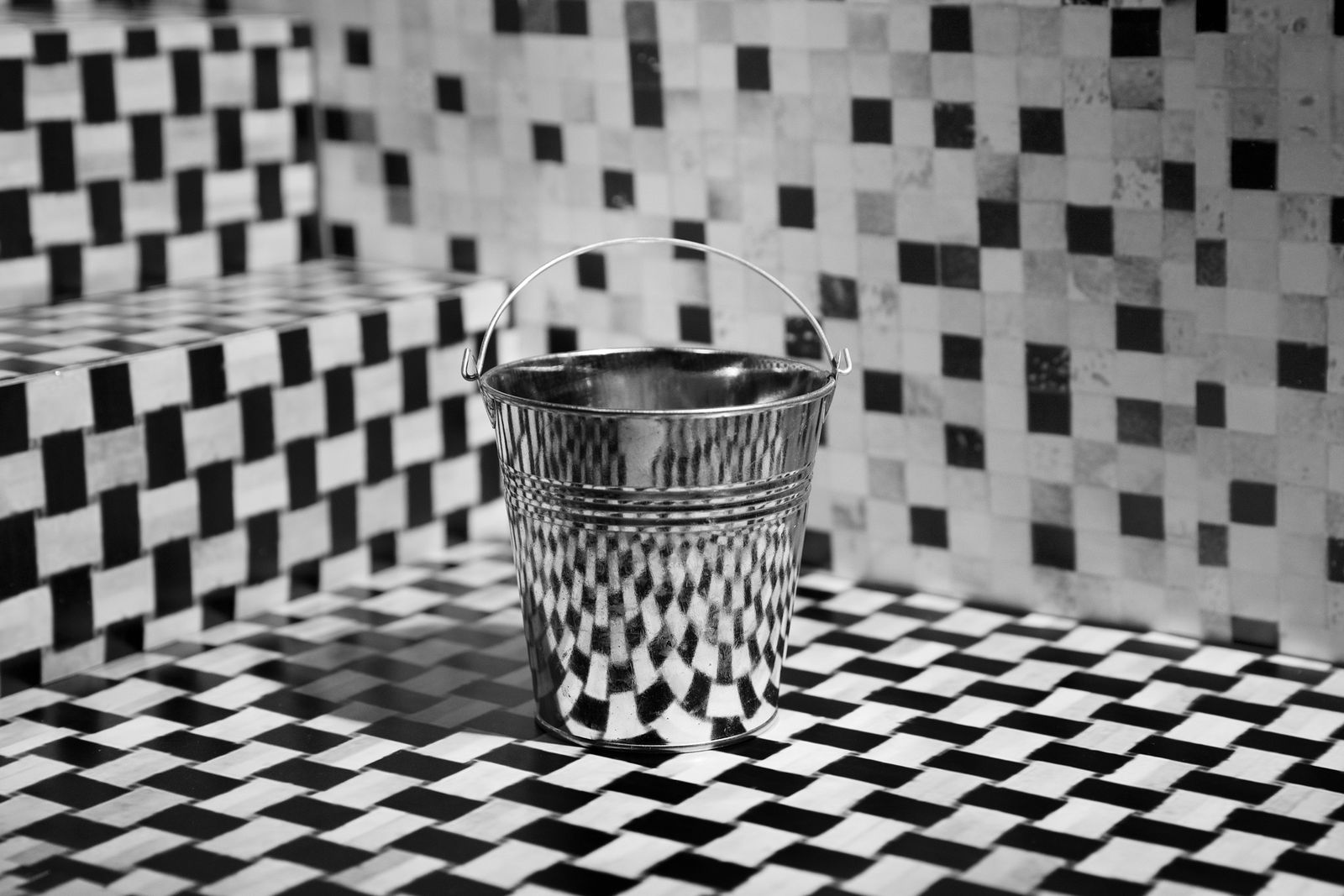 © Jinyong LIAN - Image from the Trust me photography project