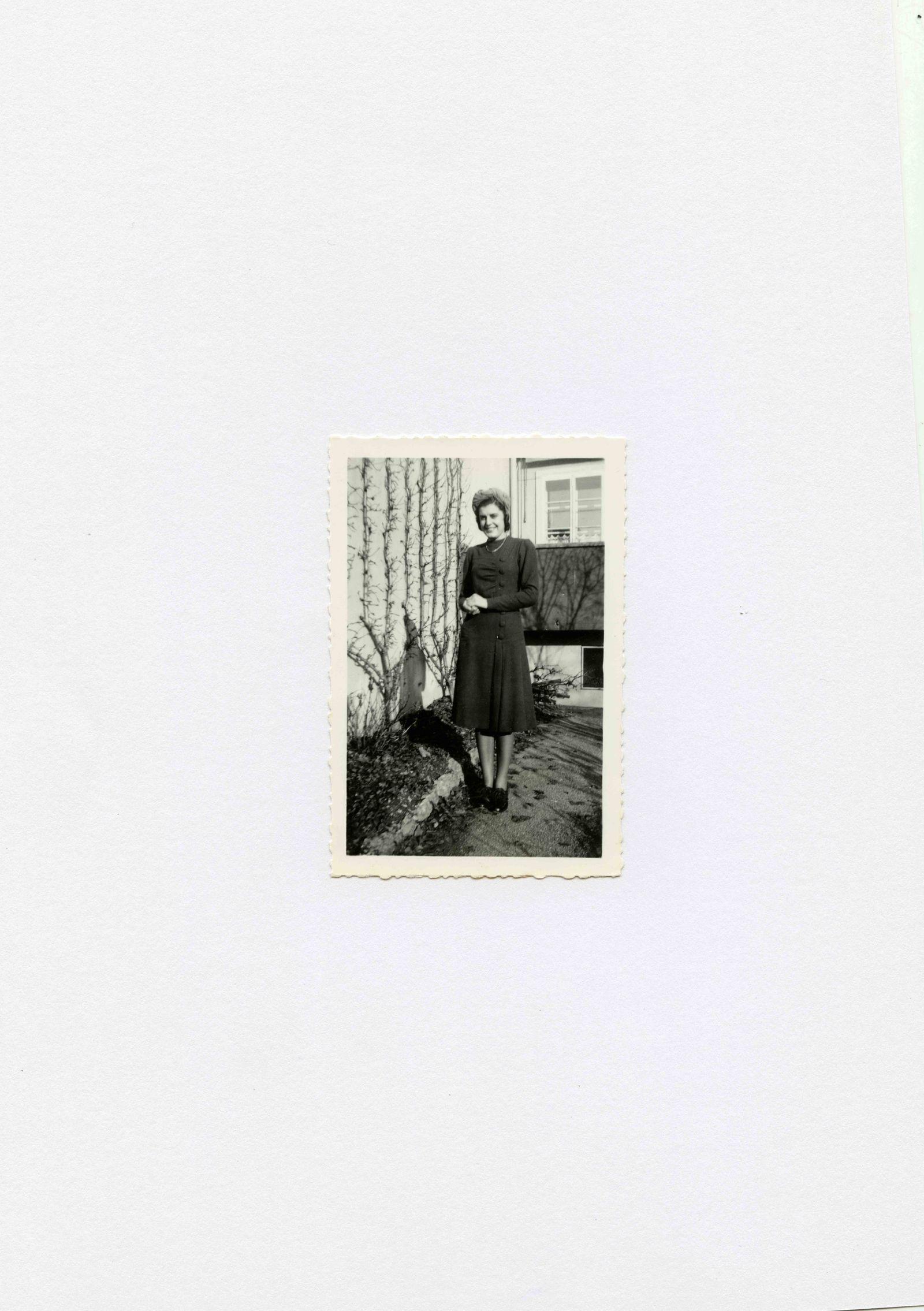 © Vanessa Lucrezia Francia - Image from the Le Jardin d'Iréne photography project