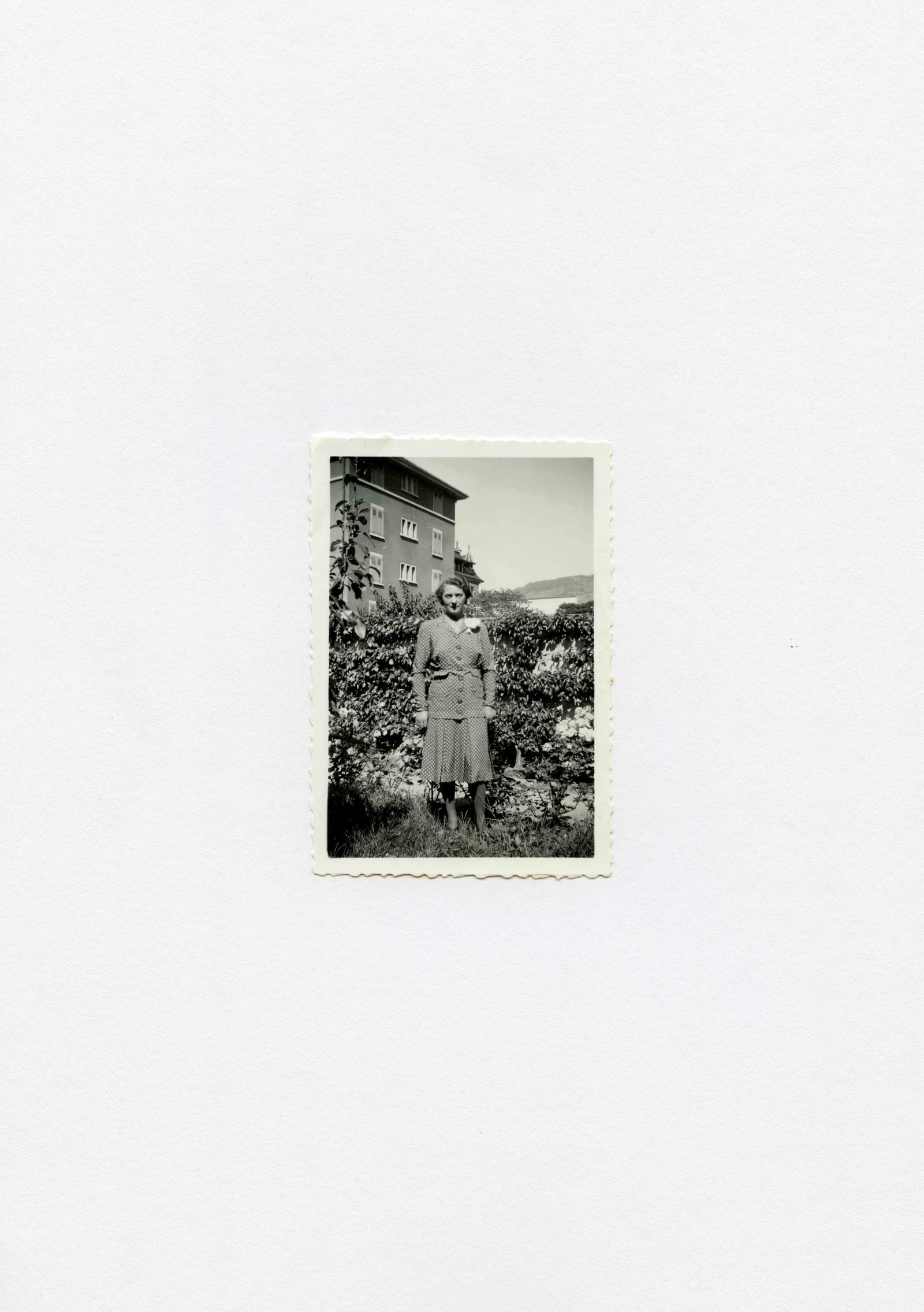 © Vanessa Lucrezia Francia - Image from the Le Jardin d'Iréne photography project