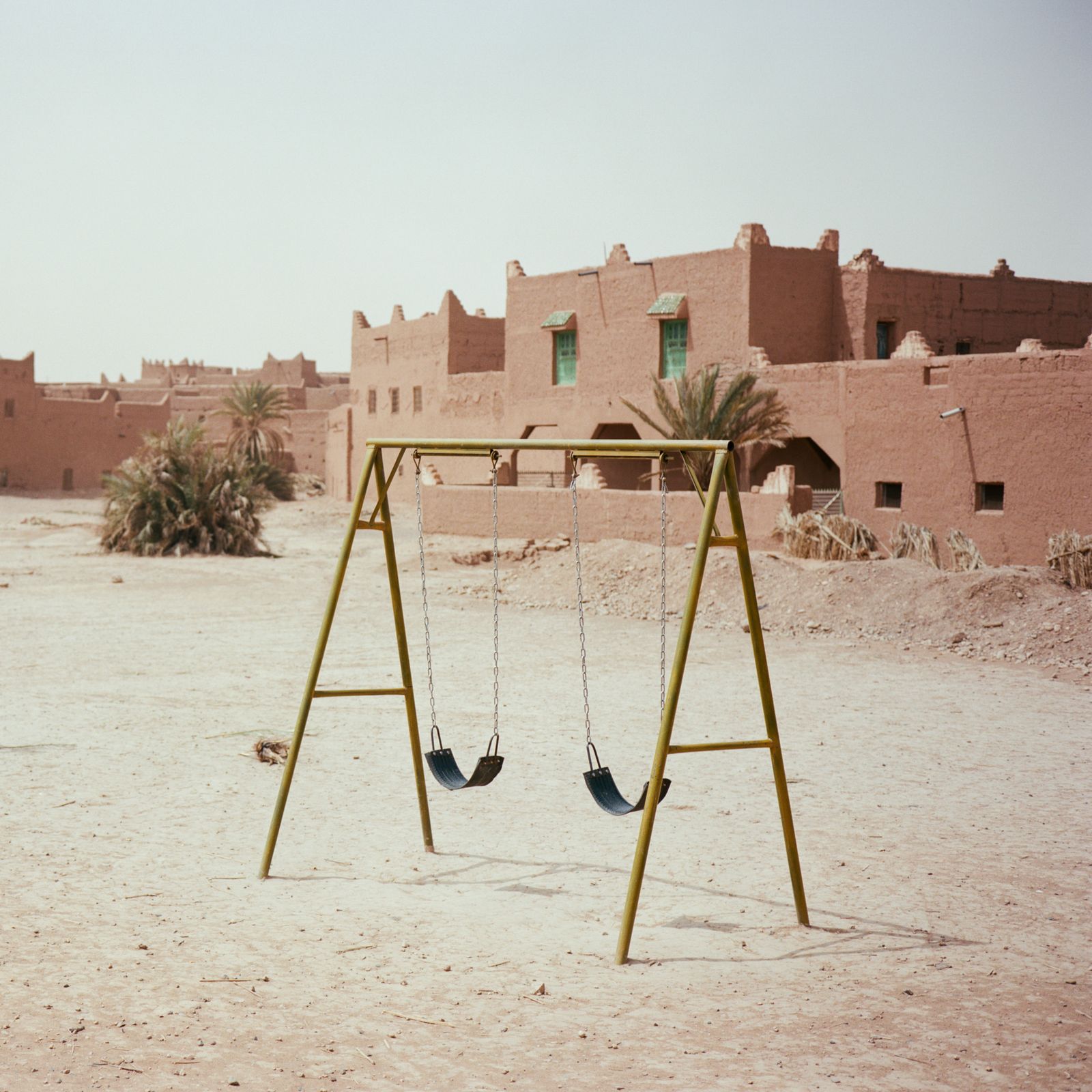 © M'hammed Kilito - Swings in M'hamid El Ghizlane oasis