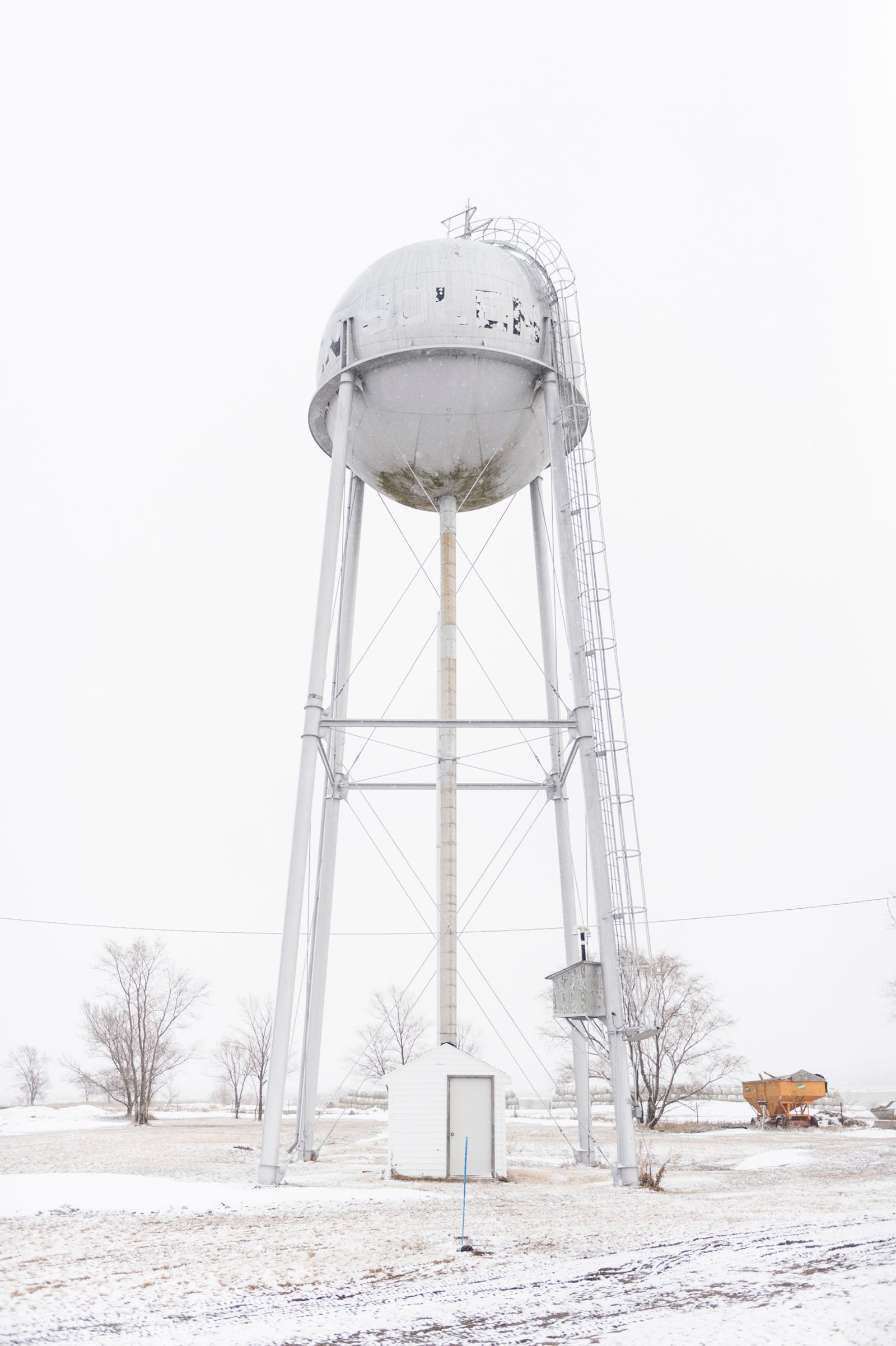 © Michela&amp;Emanuela Colombo - Water tower. On the way from Cannon Ball to Bismarck Highway 6, ND.