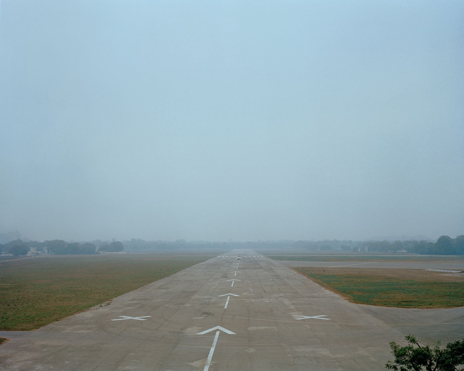 © Bharat Sikka - Safdurjung Airport, New Deli 2003