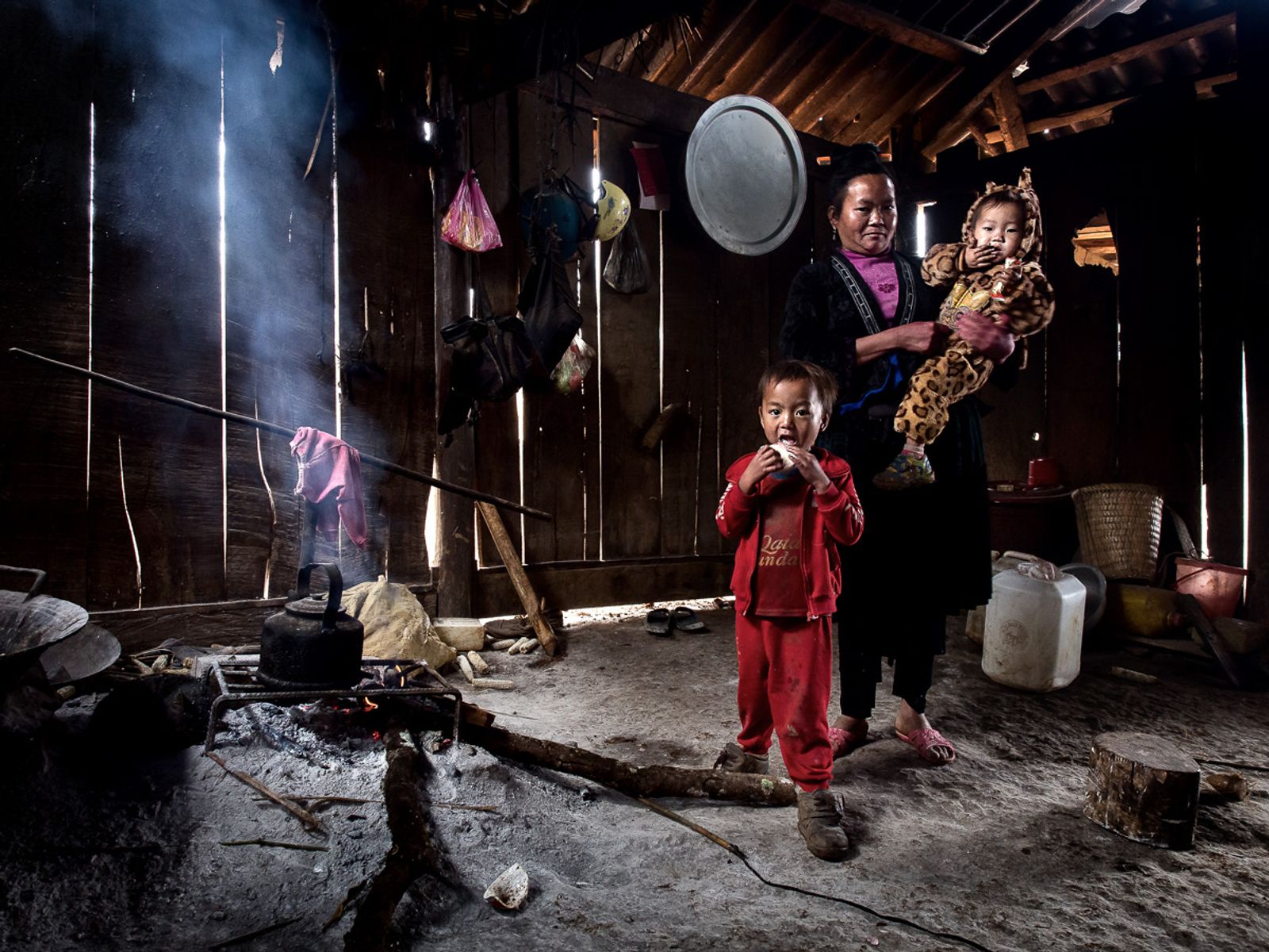 © Tony Corocher - Image from the PORTRAITS OF STRENGTH: Ethnic Women in North Vietnam photography project