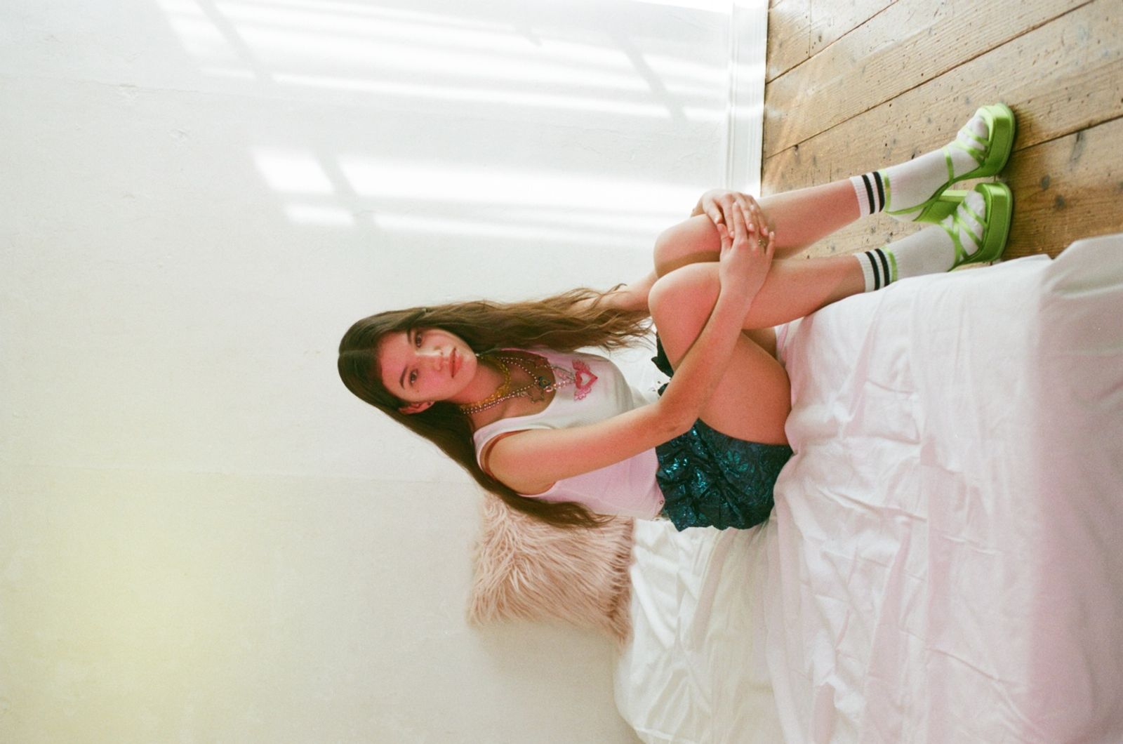 © Shiori Ota - Image from the Giant Pink Star photography project