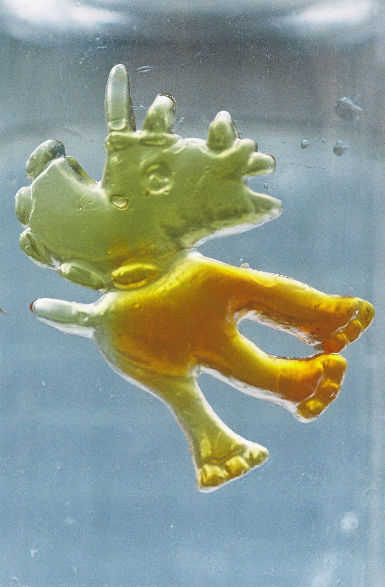 © Shiori Ota - Image from the Giant Pink Star photography project