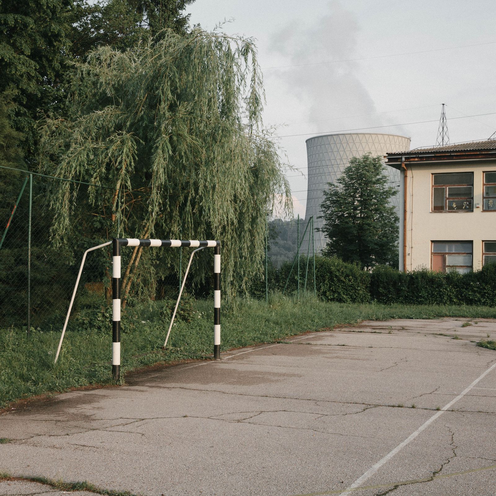 © Thomas Morsch Magnus Terhorst - The school is directly located next to the power-plant