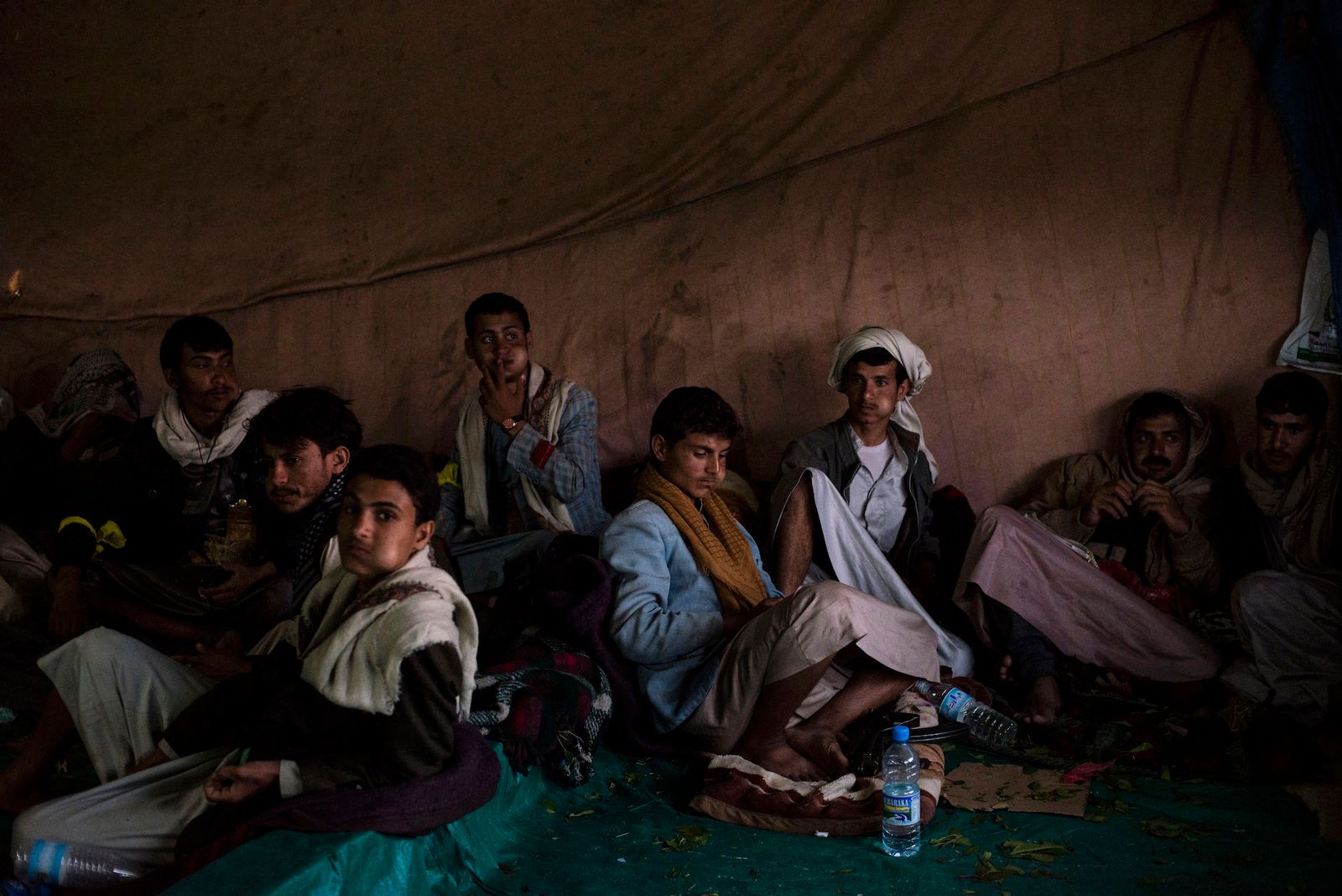 © Alex Potter - Yemeni men from the countryside attend a sit-in prior to the Houthi takeover and coup in Sana'a.