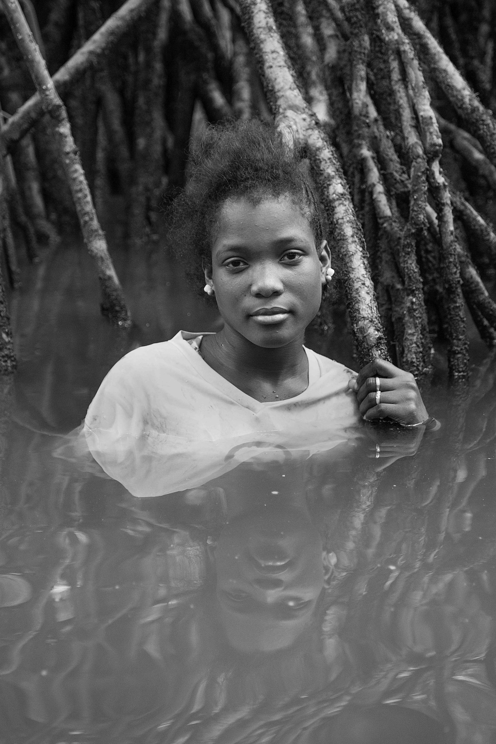 © Felipe Jacome - Image from the Lord of the mangrove photography project