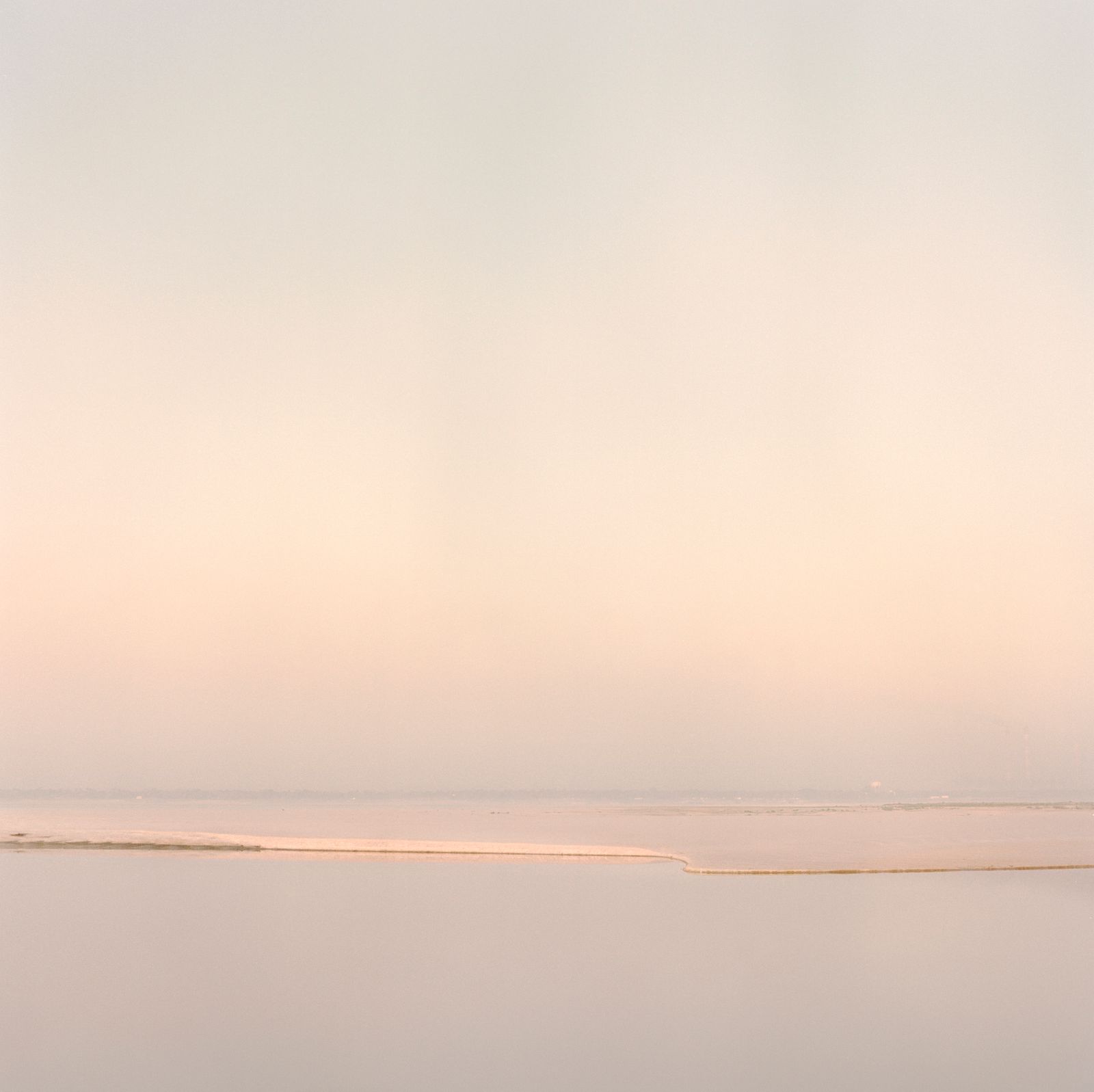 © Giulio Di Sturco - Image from the Living Entity photography project