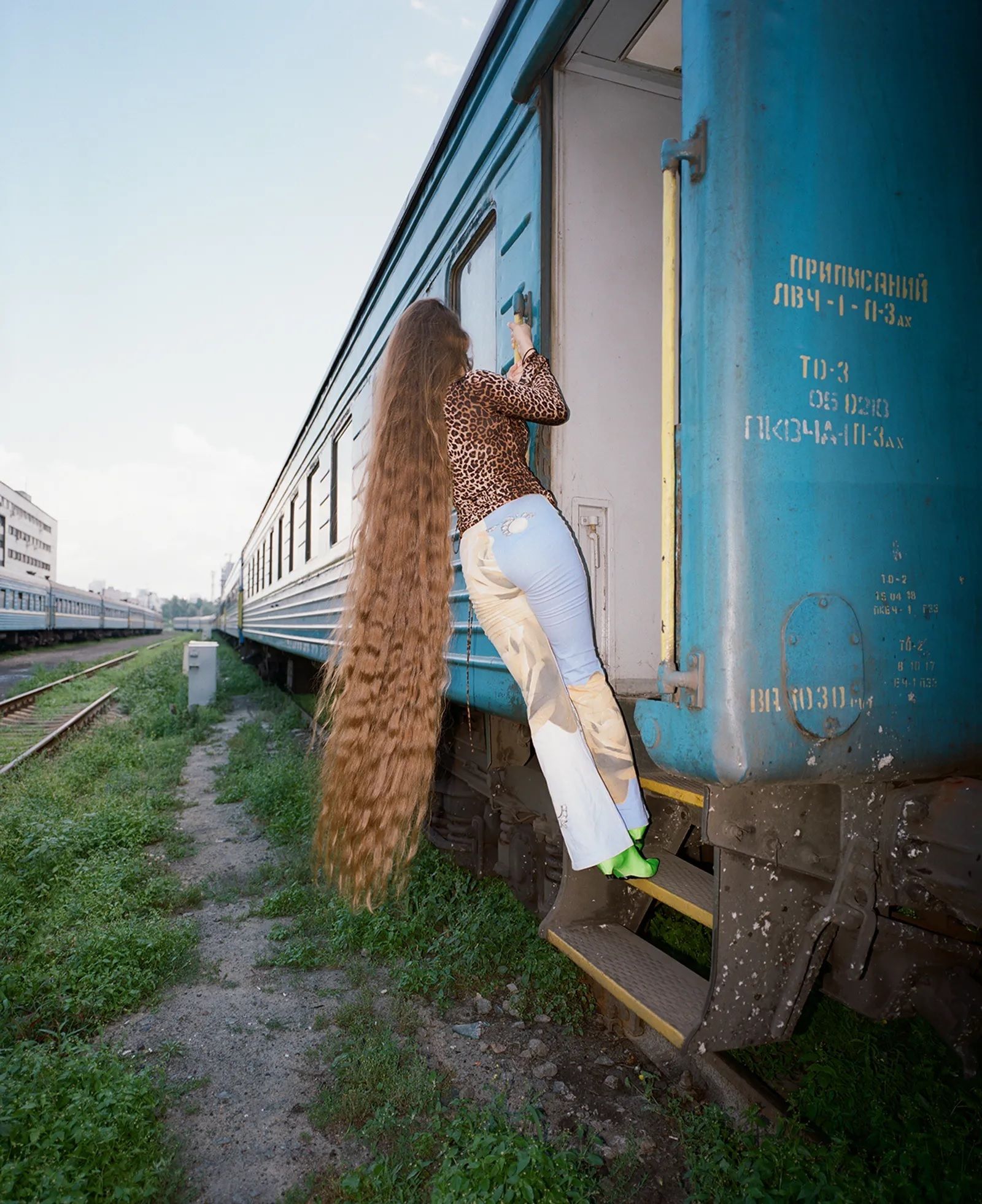 © Julie Poly, from the book Ukrzaliznytsia