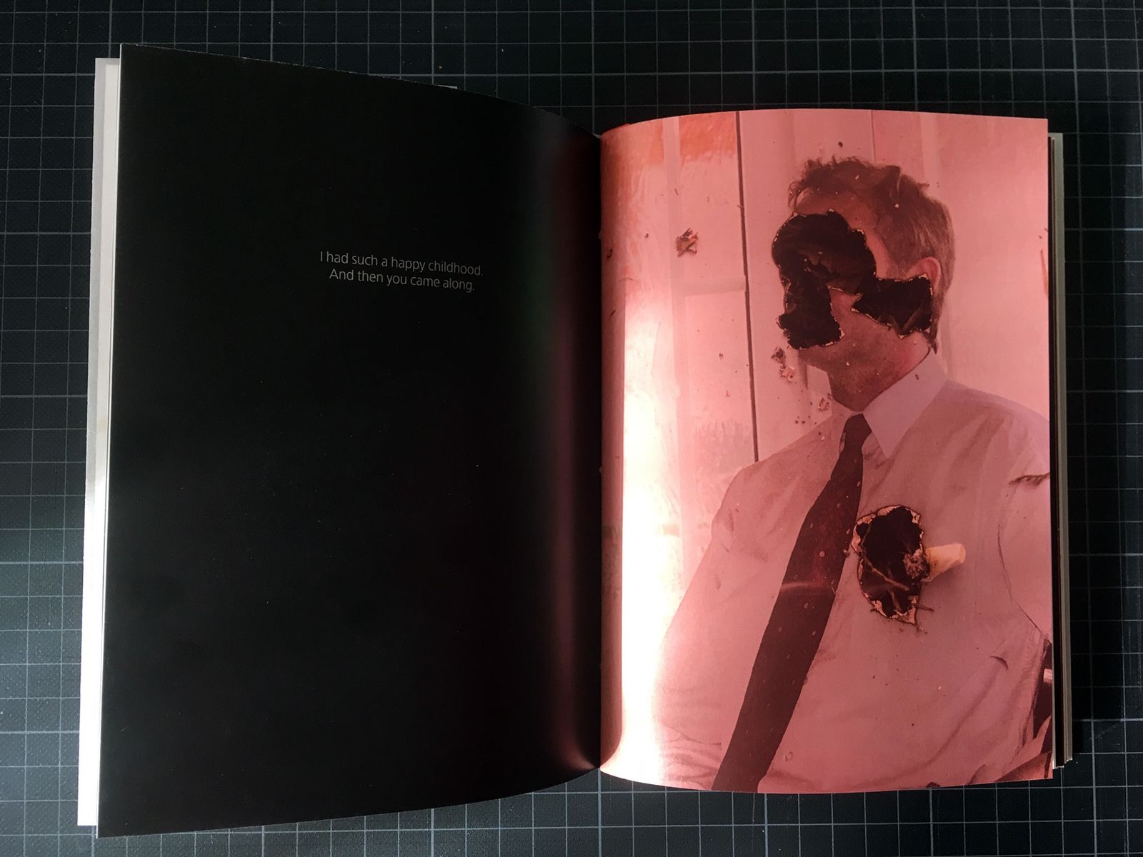 © Ceiba Editions. Spread from the book, Für Mich, by Sina Niemeyer