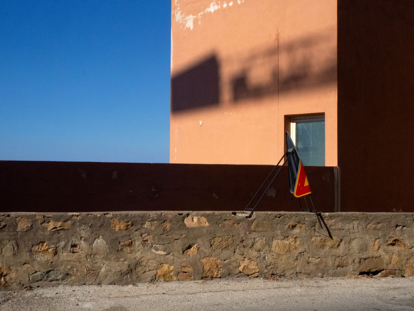 © Finn Goldstraw - Image from the Fernverkehr photography project