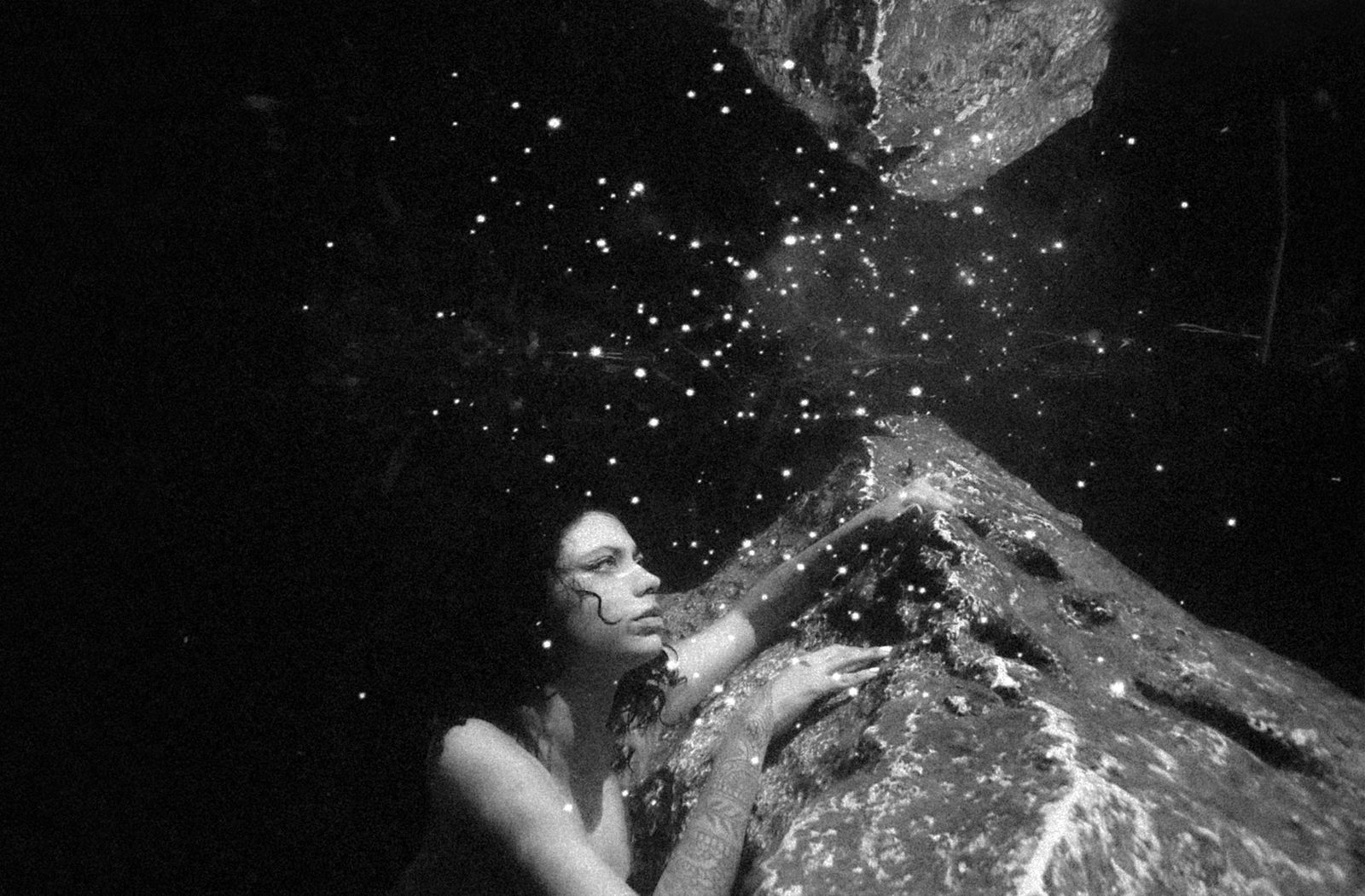 © Takako Noel - Image from the Cenote angels photography project