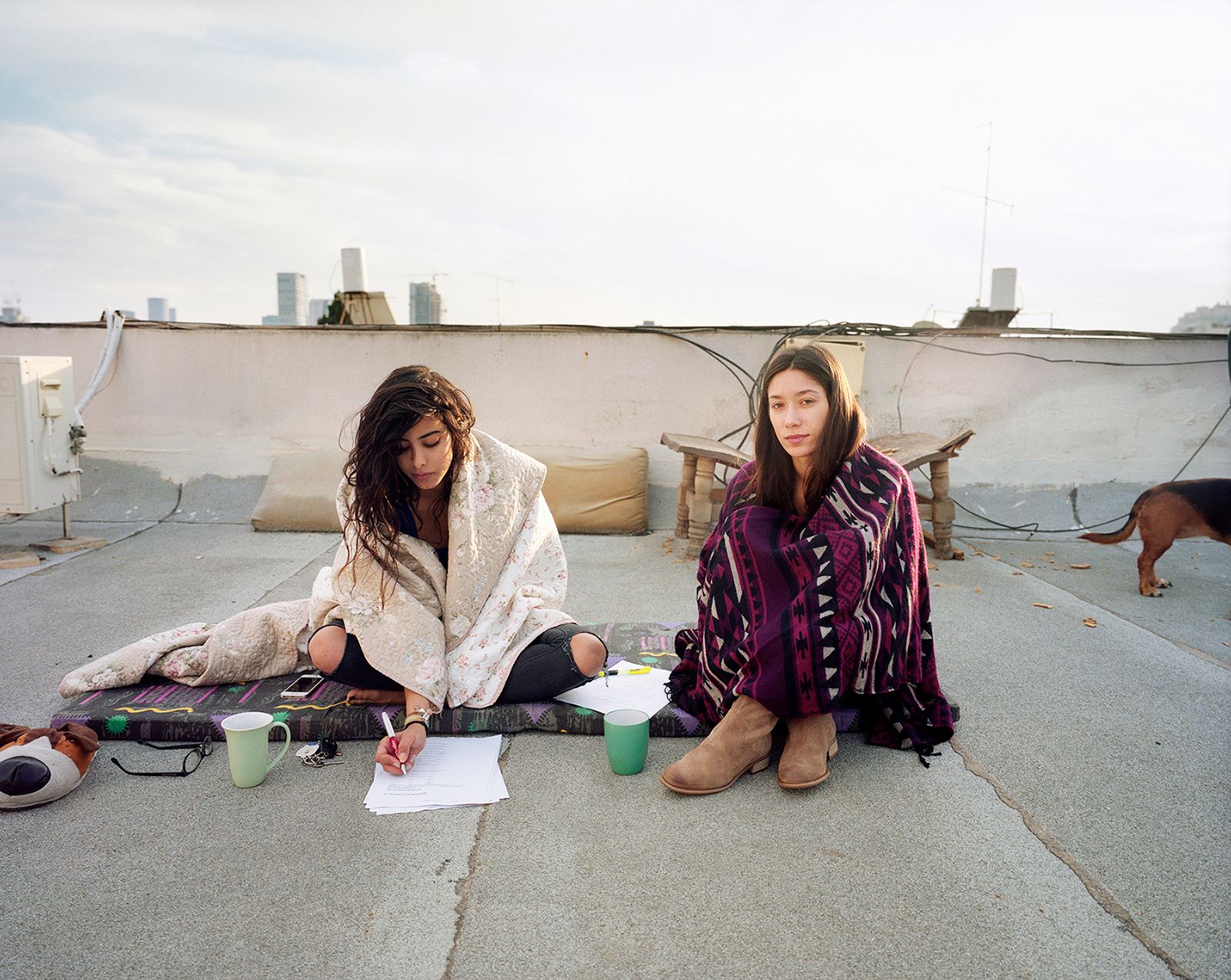 © Iris Hassid Segal - Samar, Saja and Bigel, Rooftop of Samar's Appartement, Tel Aviv, 2015