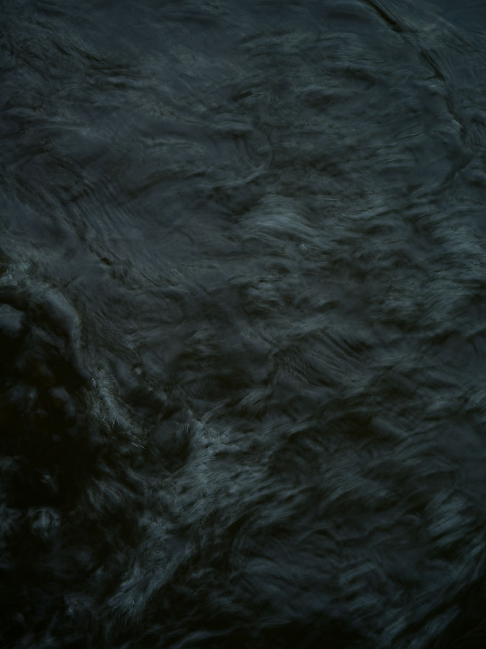 © Andrea Orejarena - Image from the I Love You Like the Moon photography project