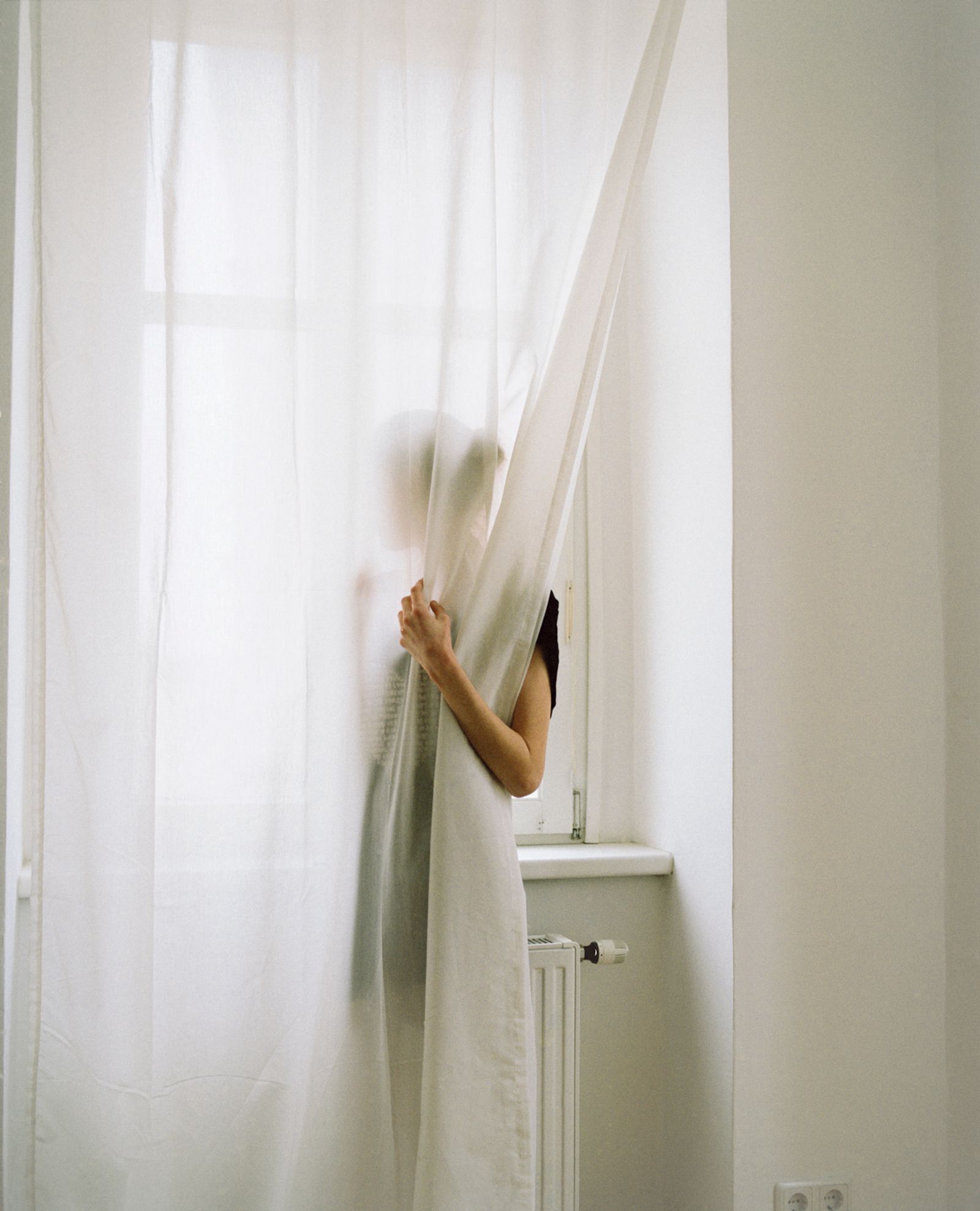 © Mafalda Rakoš - Image from the I want to disappear - approaching eating disorders photography project