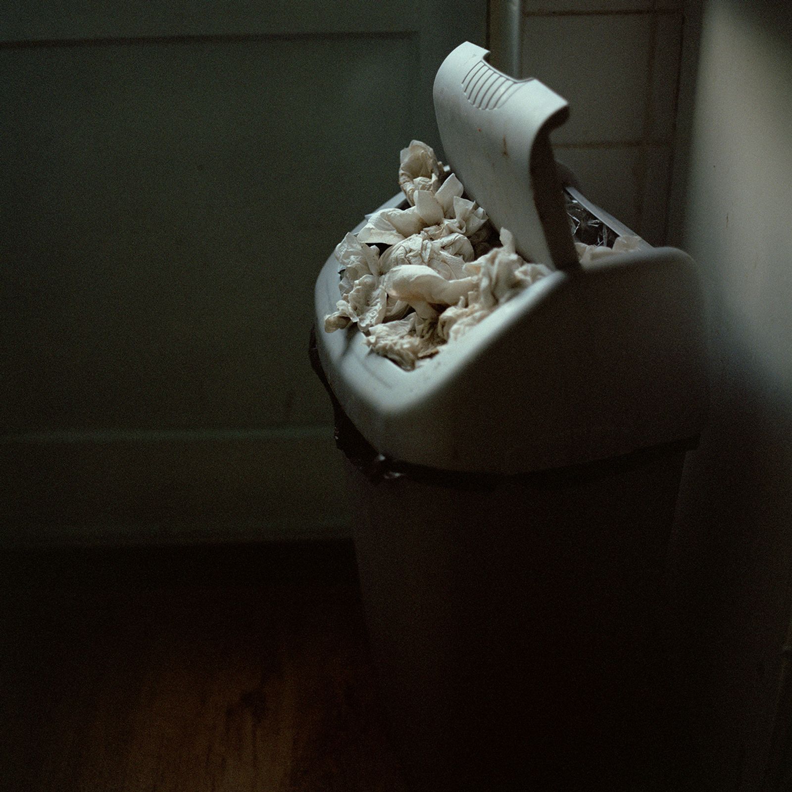 © Clare Gallagher - Image from the The Second Shift photography project
