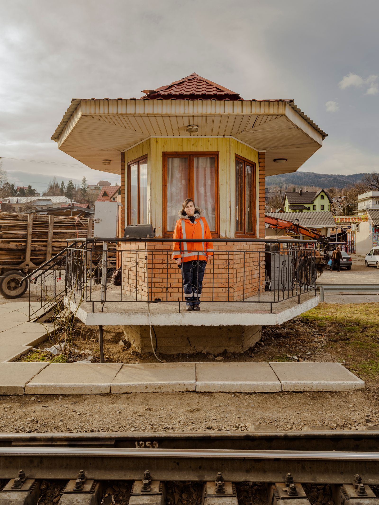 © Sasha Maslov - Pavlyuk Ivanna Ivanivna 60 km crossing, Yaremche-Desyatyn Distance Lvivska Railroad