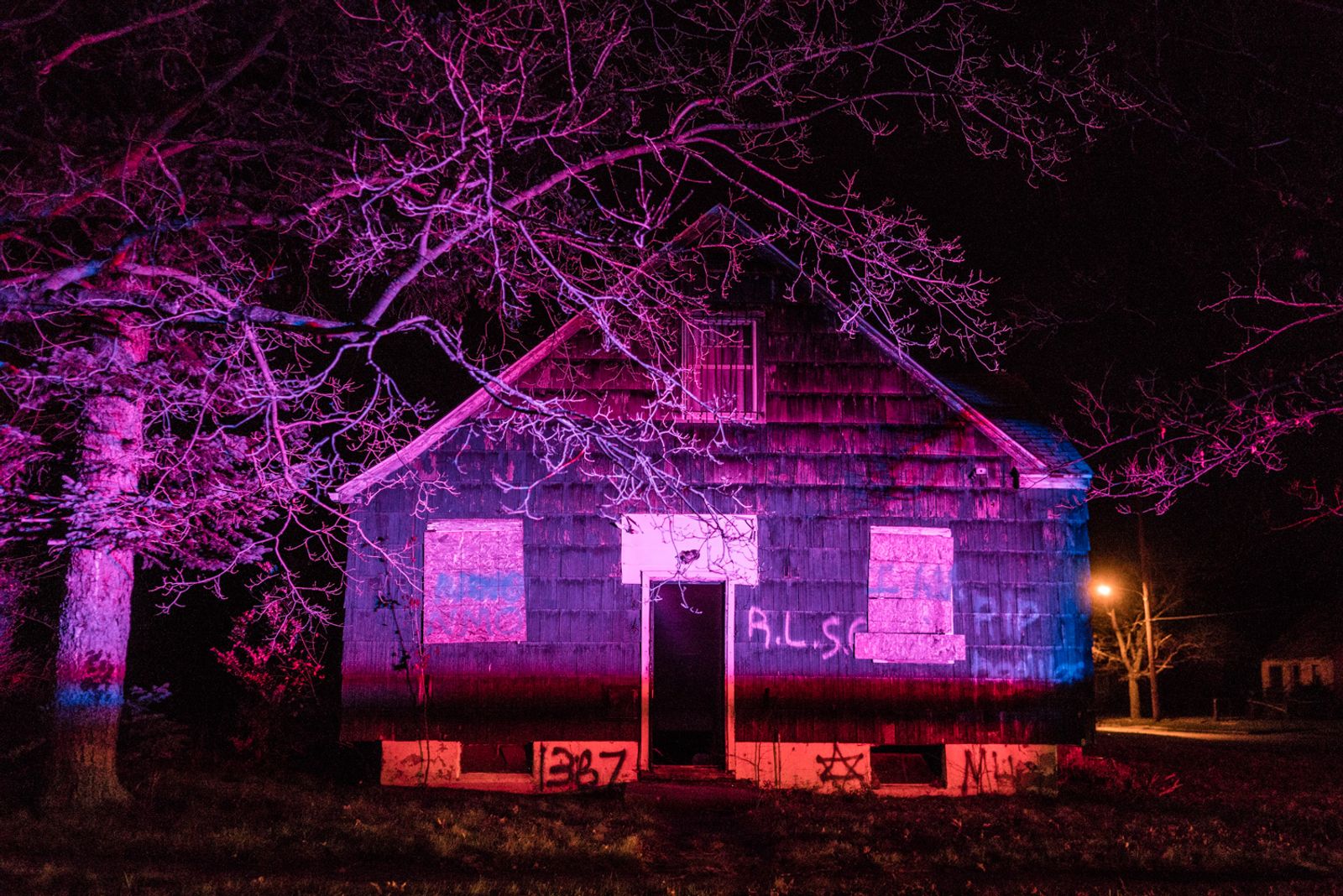 © Zackary Canepari - Image from the Flint is a place photography project