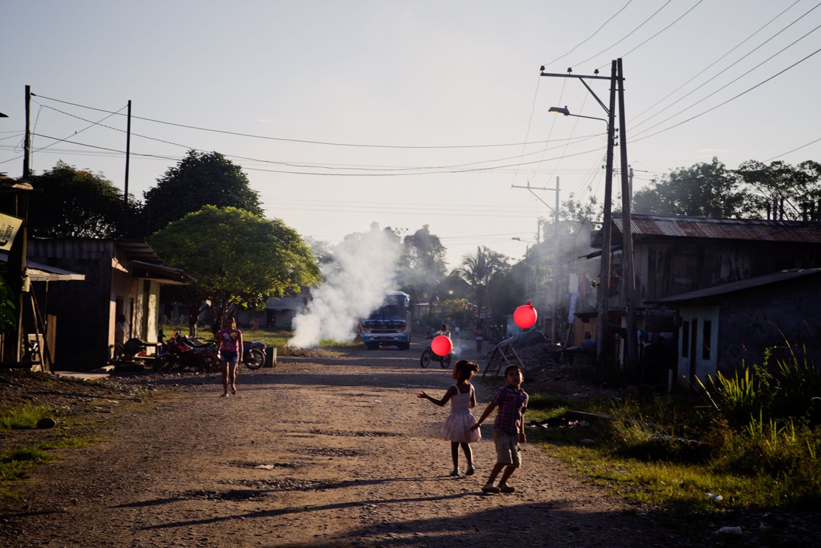 © Misha Vallejo - Image from the Al otro lado (on the other side) photography project