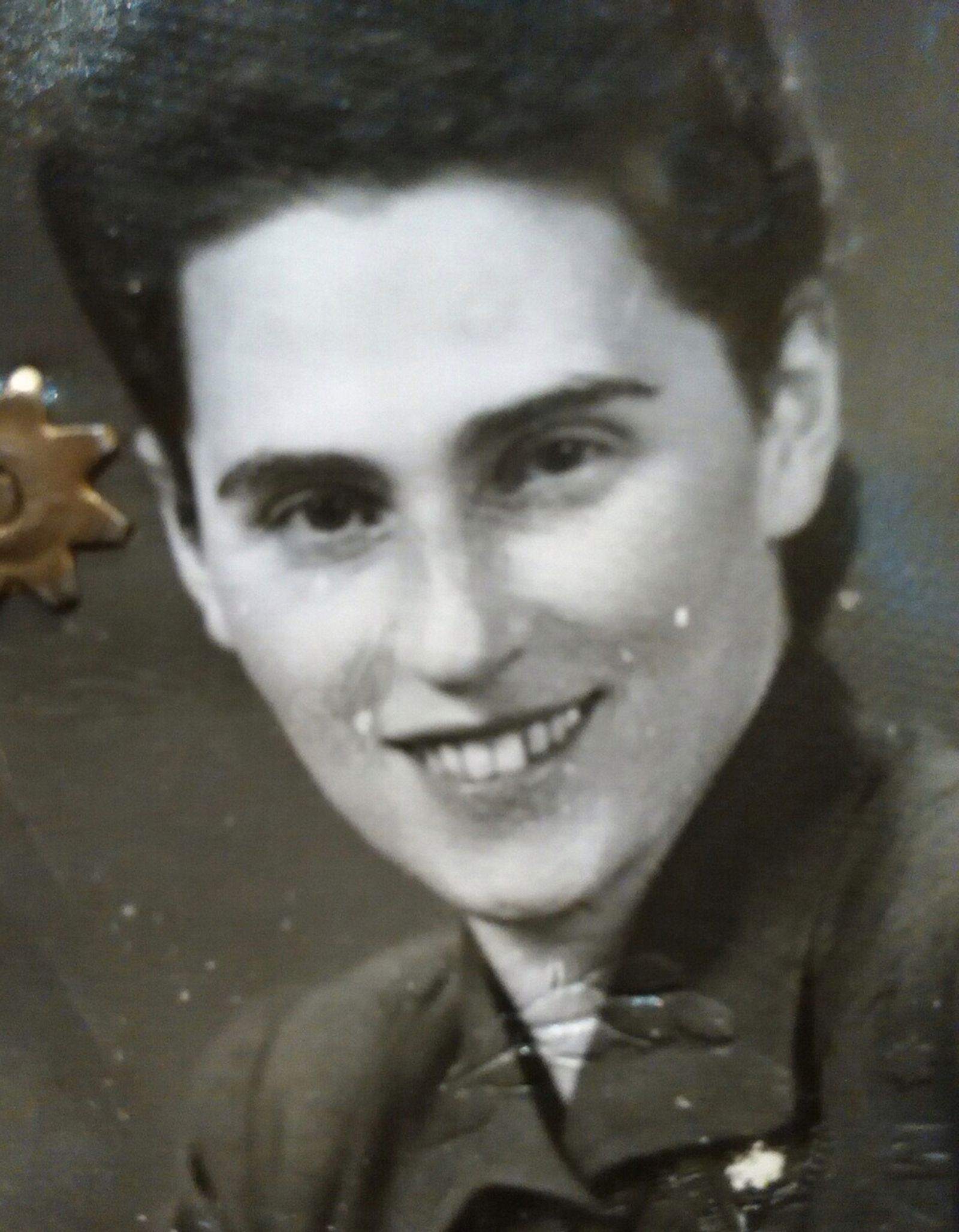 © Anna Tihanyi - Outlander - passport photo // My maternal grandmother's passport photo from 1950's (Archive)