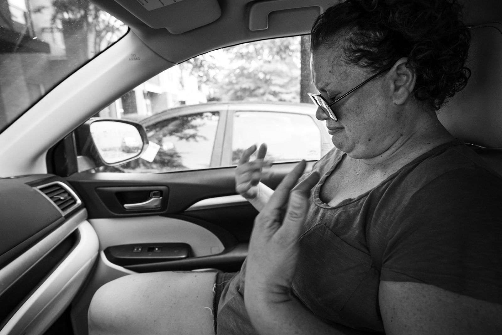 © Lisa Winner - Image from the The Daughterhood Project - The Untold story of family caregiving photography project
