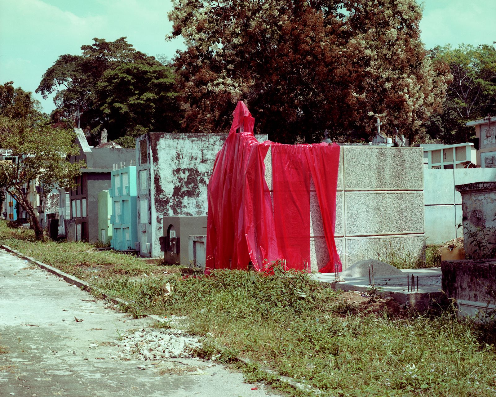 © Juan Brenner - My father s grave as I found it exactly 10 years after his death, on my first time visiting. (This Universe)