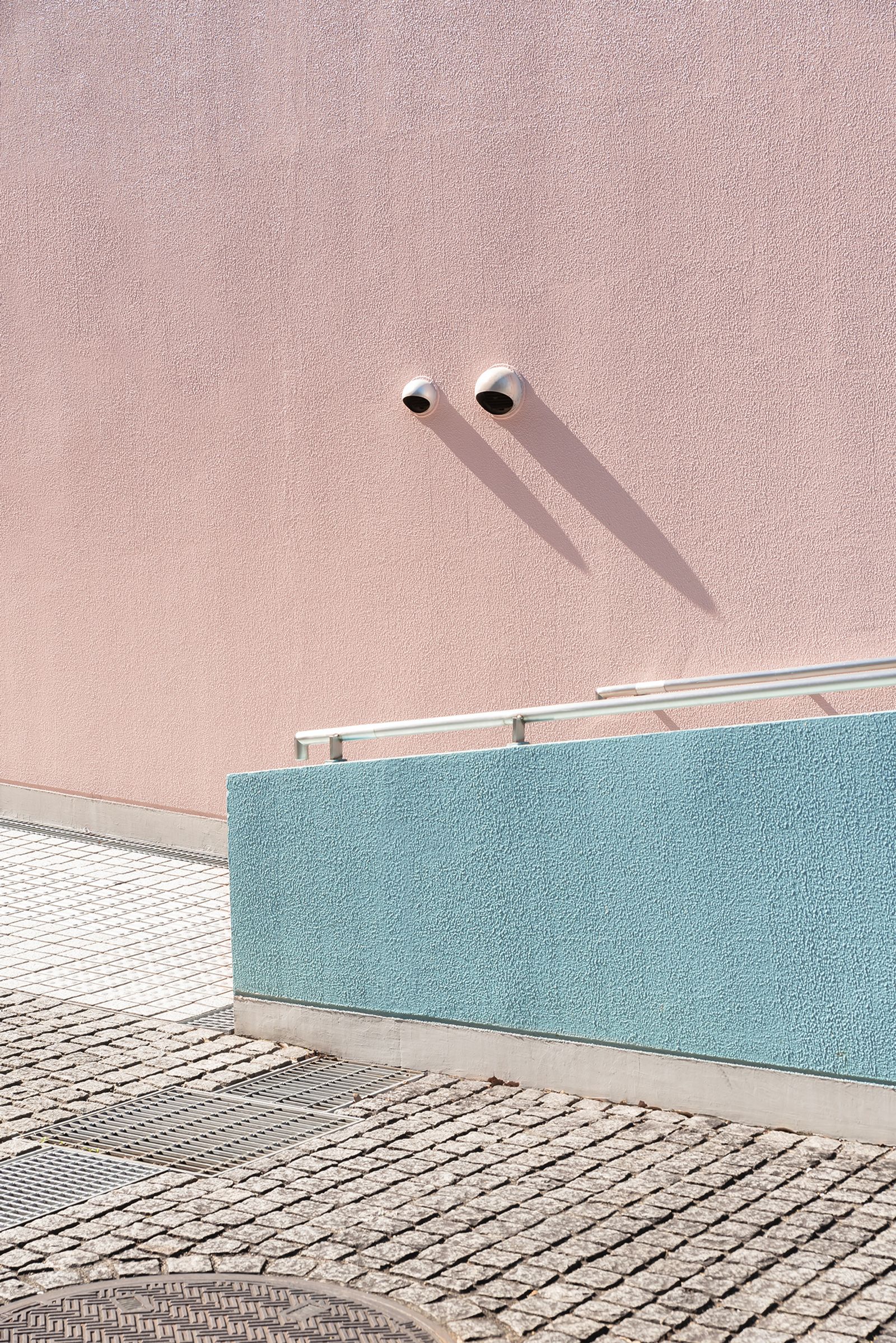 © Andrés Gallardo Albajar - Image from the Perfectly Aligned Japan photography project
