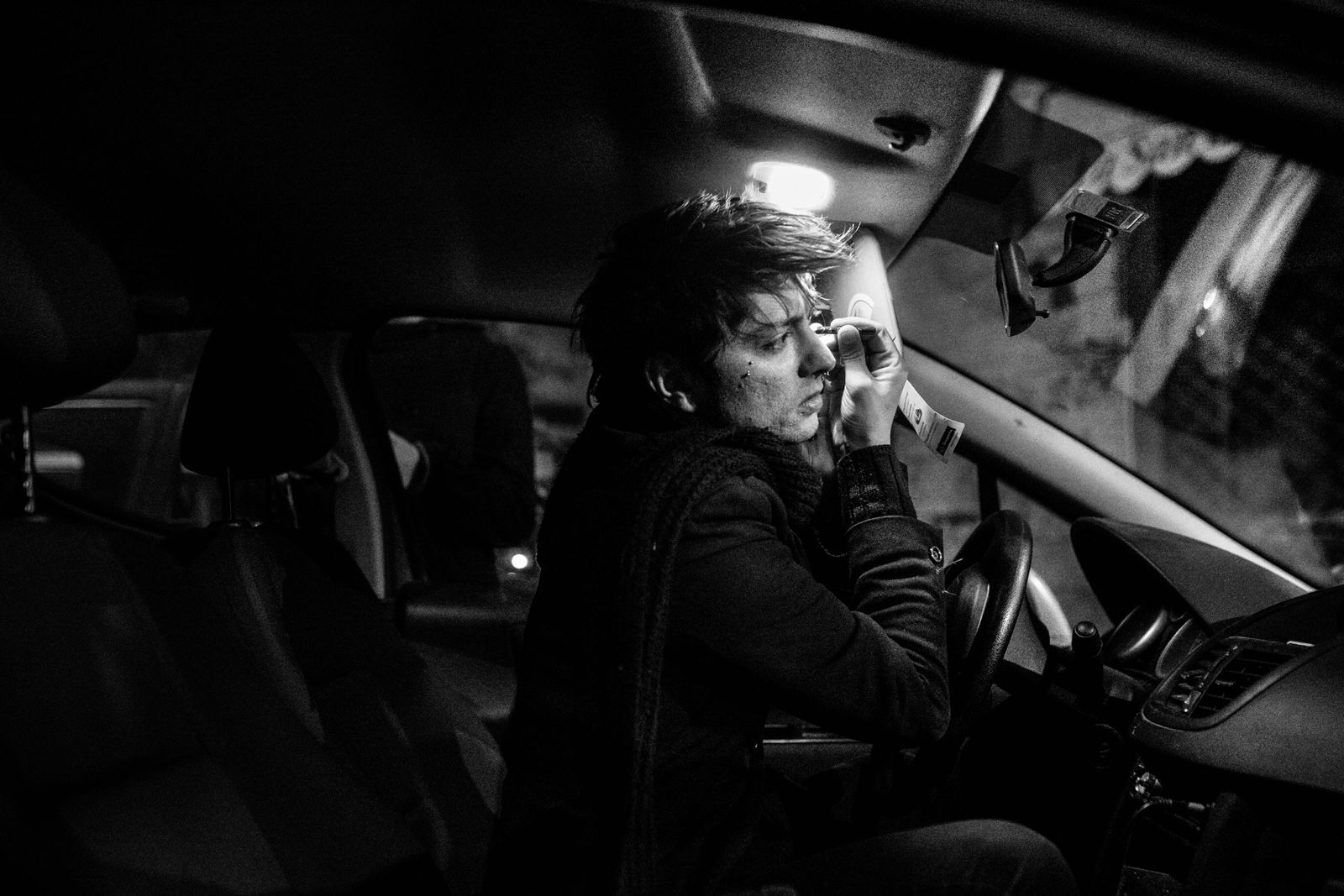 © Gianluca Abblasio - 2015 Rome - Italy. The make-up before te show.