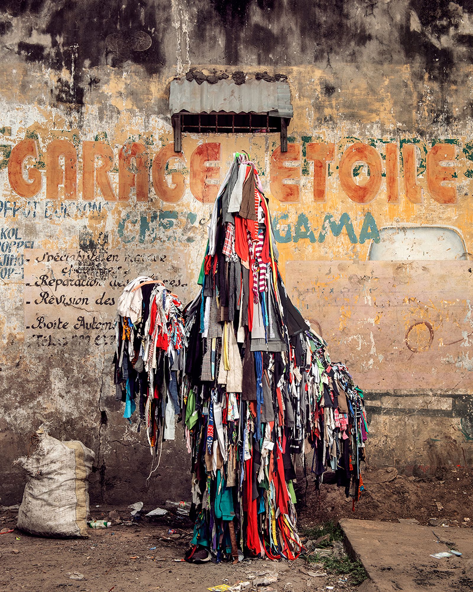 © Stephan Gladieu - Image from the Homo Detritus photography project