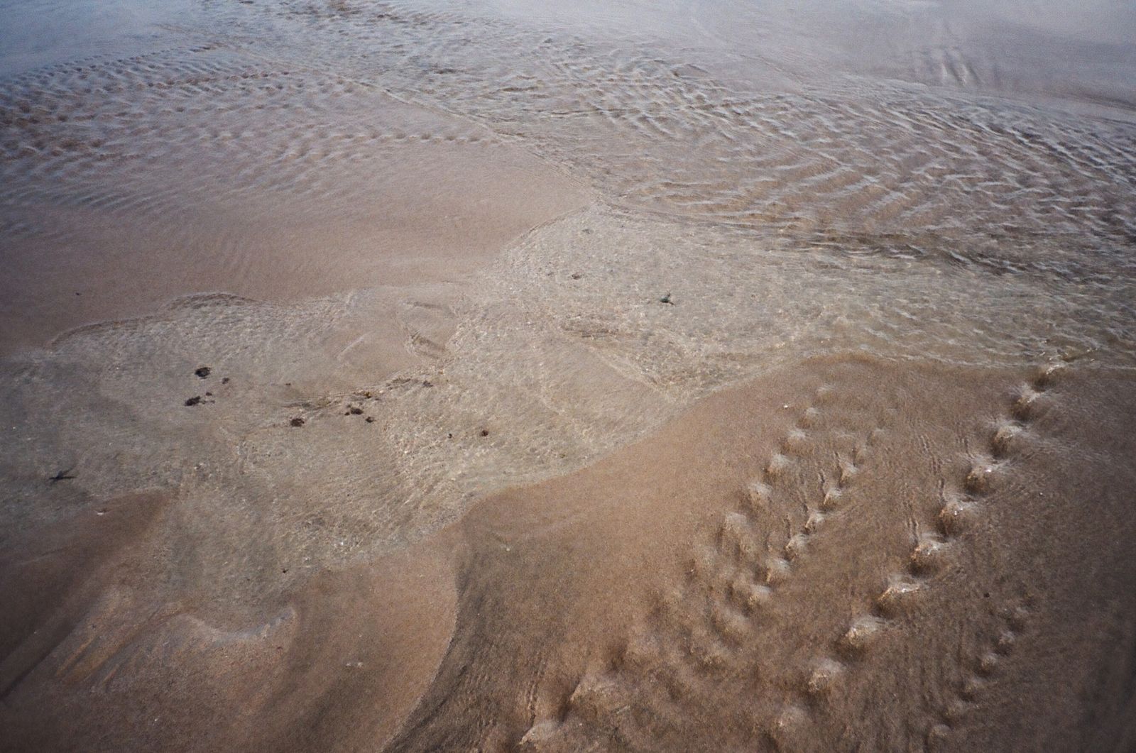 © Dea Ardyanda - Image from the Can You Tickle The Sun's Rays? photography project
