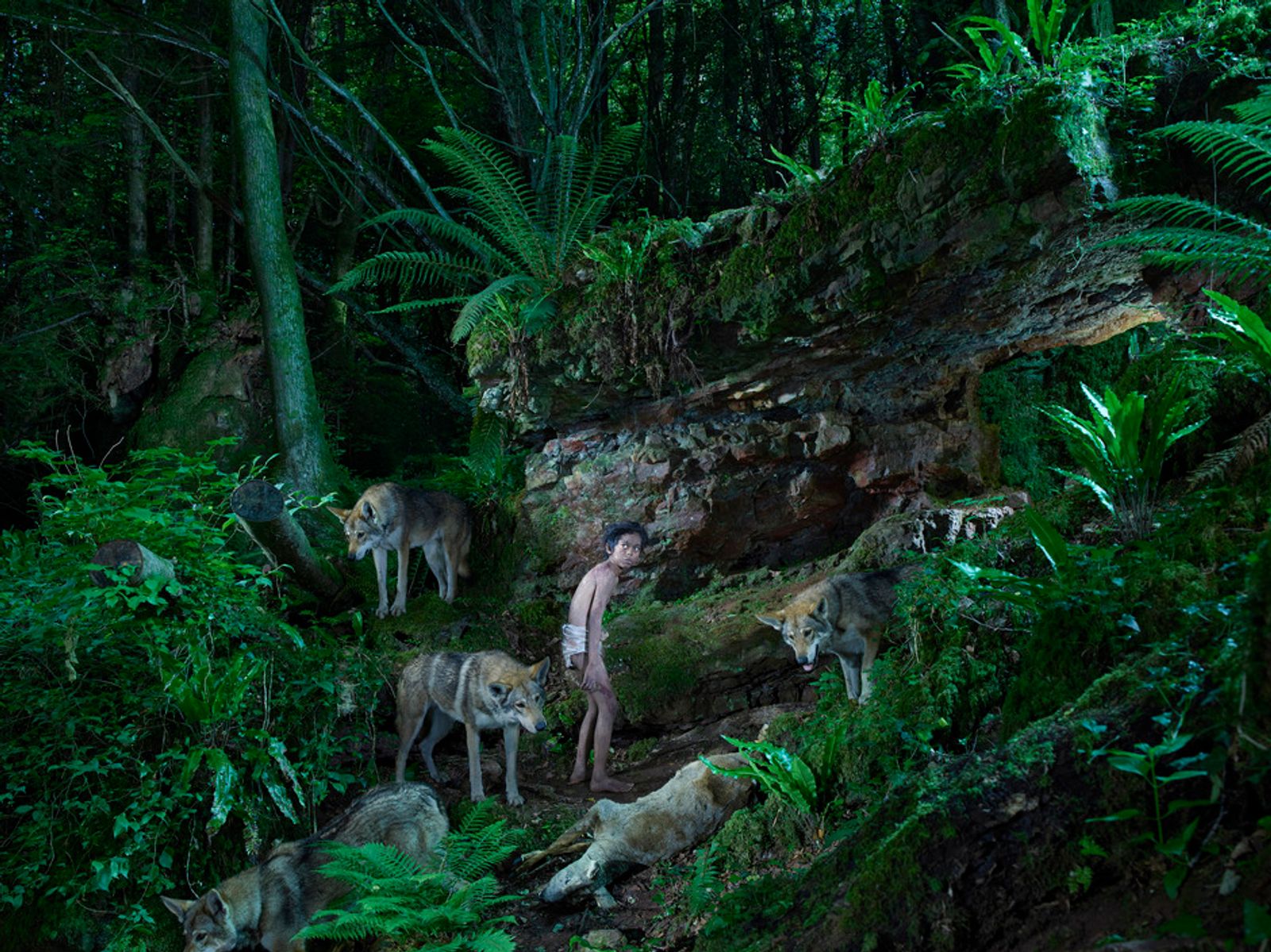 © Julia Fullerton-batten - Image from the Feral Children photography project