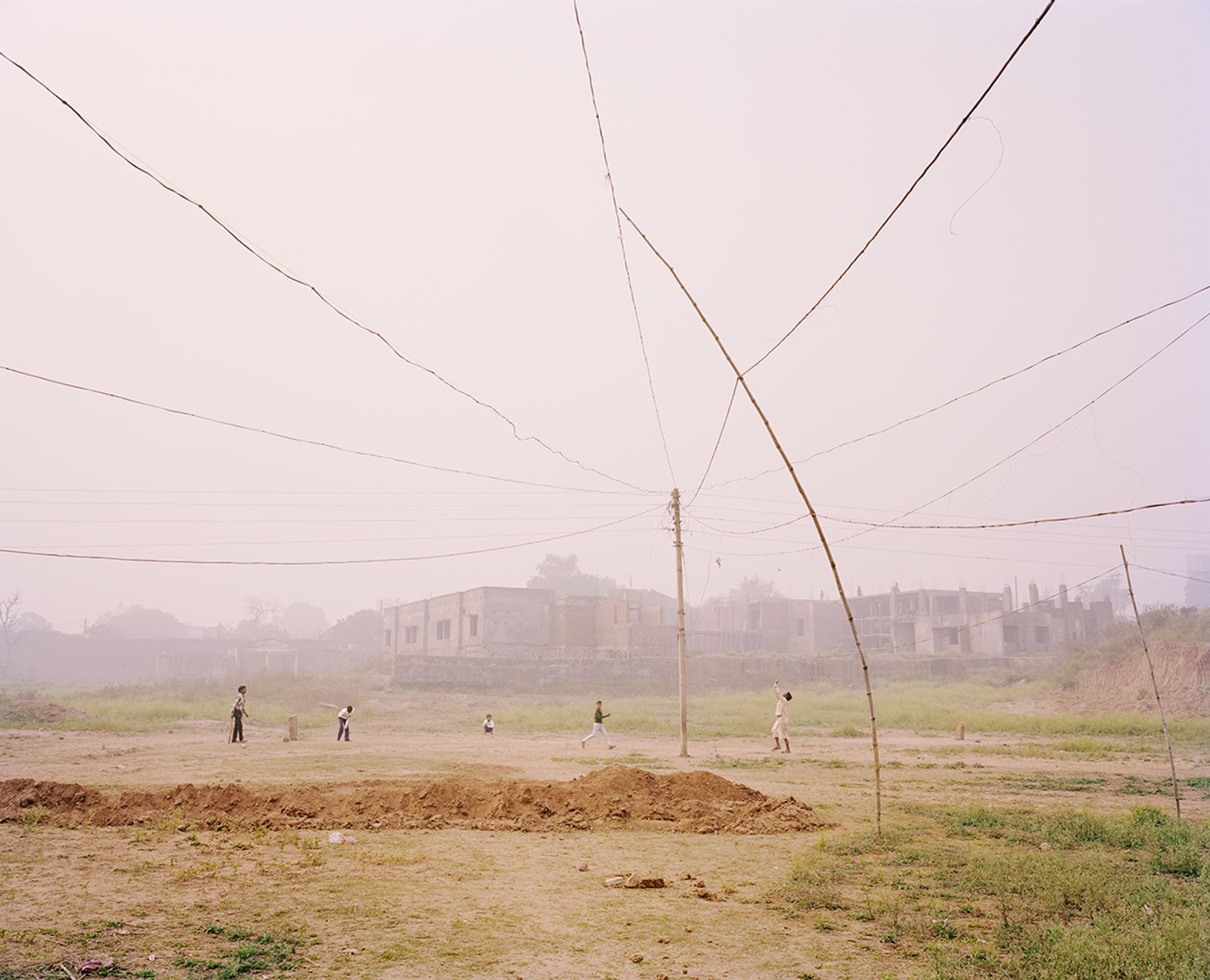 © Vasantha Yogananthan - Cricket Match, Chitrakoot, Uttar Pradesh, India, 2013