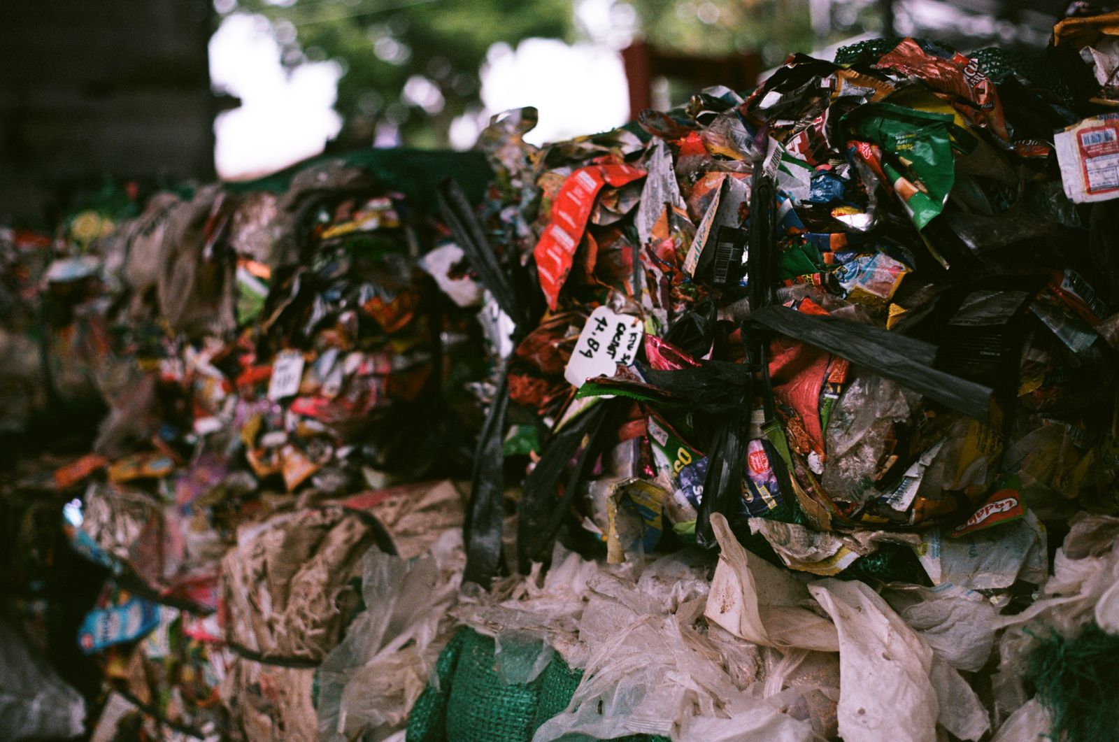 © Paola De Gregorio - Image from the Plastic Reimagined. Art, Waste, and the Struggle for Balance in Indonesia photography project