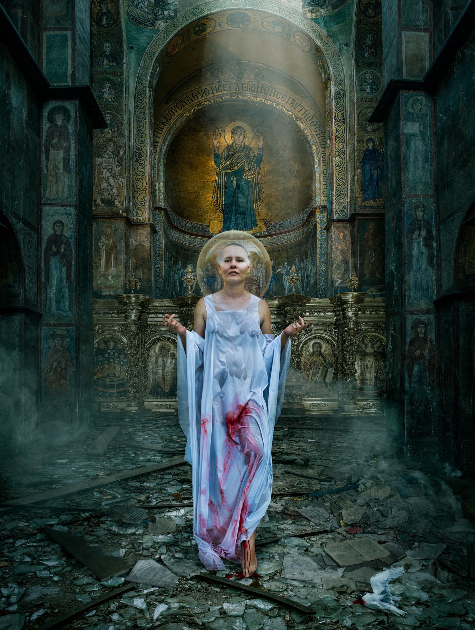 © Dina Bova - Image from the It's a Mad World photography project