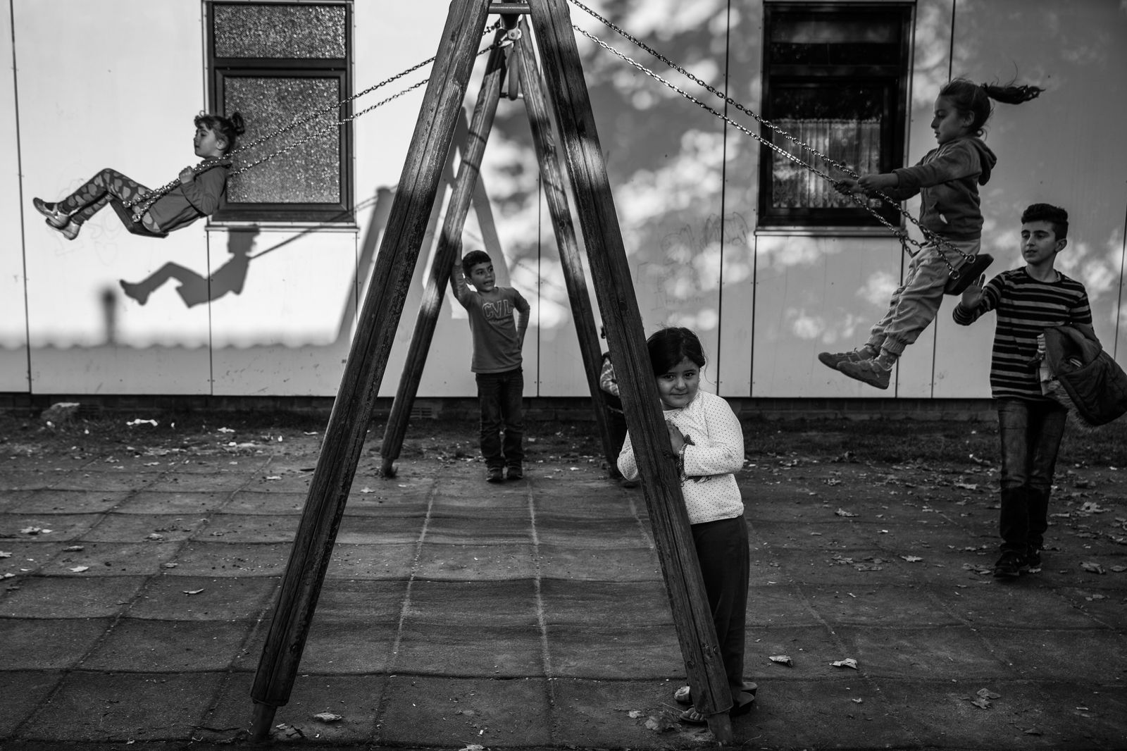 © Kemal Jufri - Children refugees from Middle Eastern countries at a playground in Friedland refugee camp in Germany.